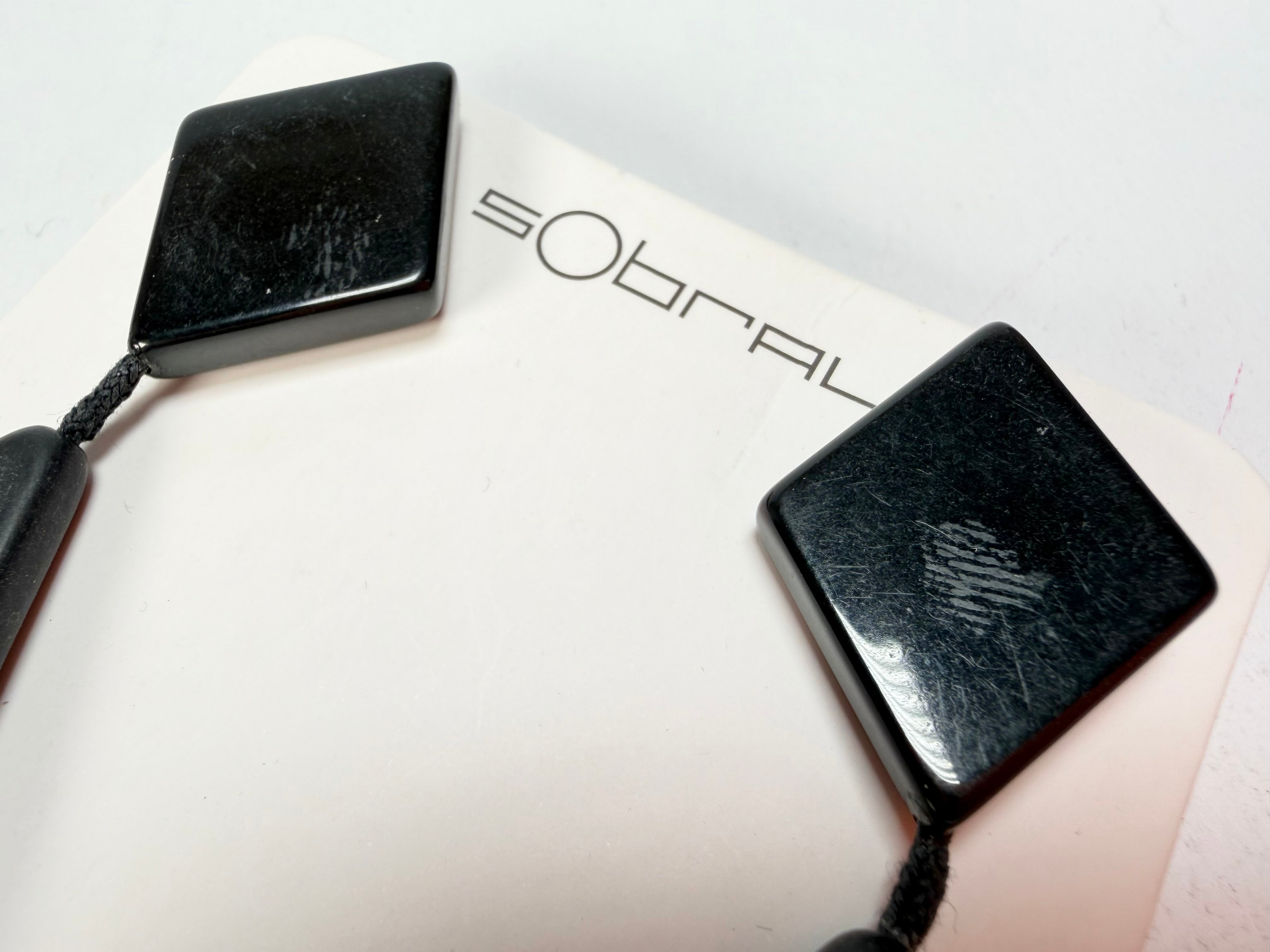 Sobral - Preto "Nial" Black Matt Resin Earrings ( 004203 )