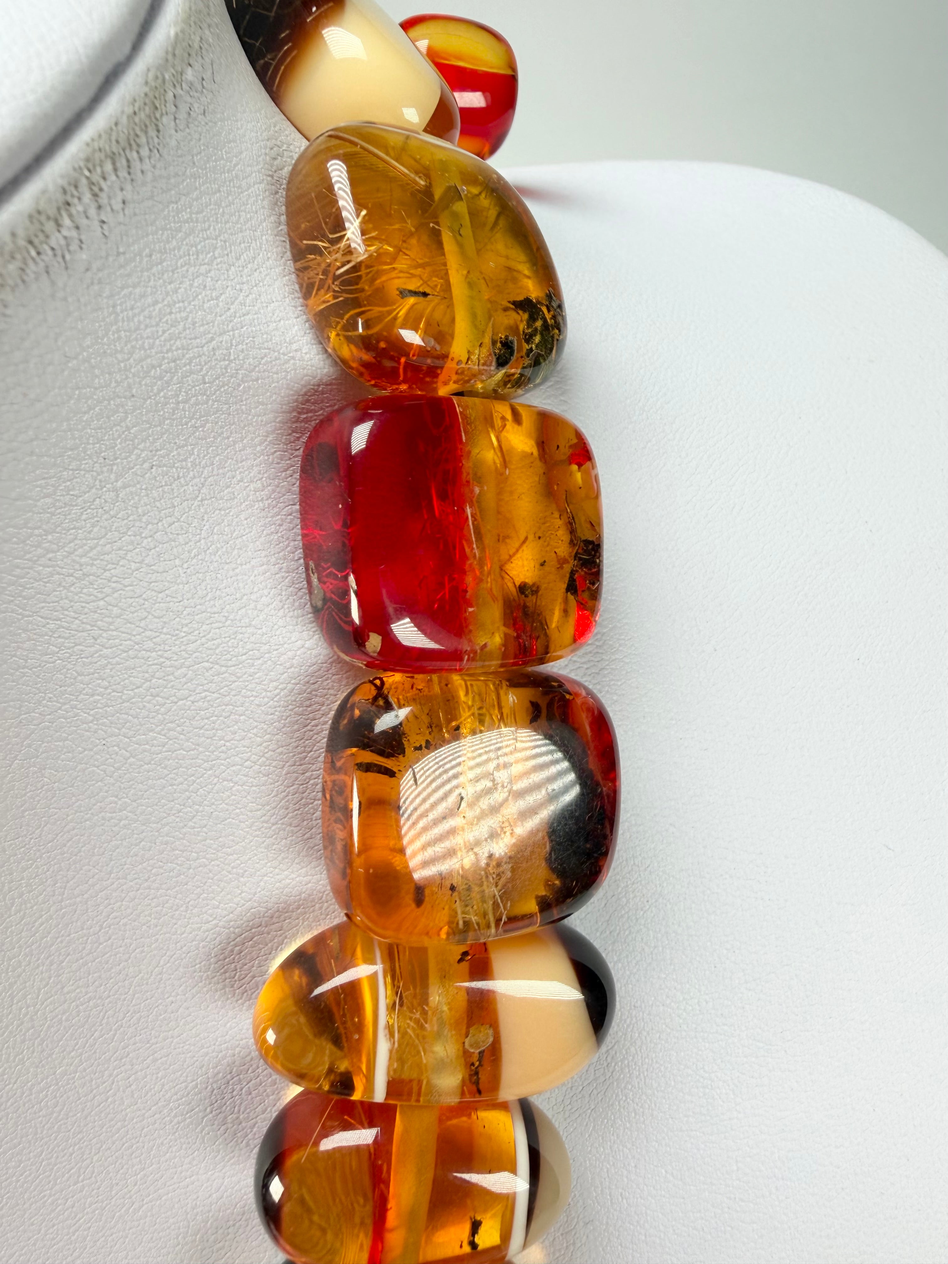 Sobral - Eco Amber "Studio Pebbles" Studio Creation Resin Necklace ( 000000 )