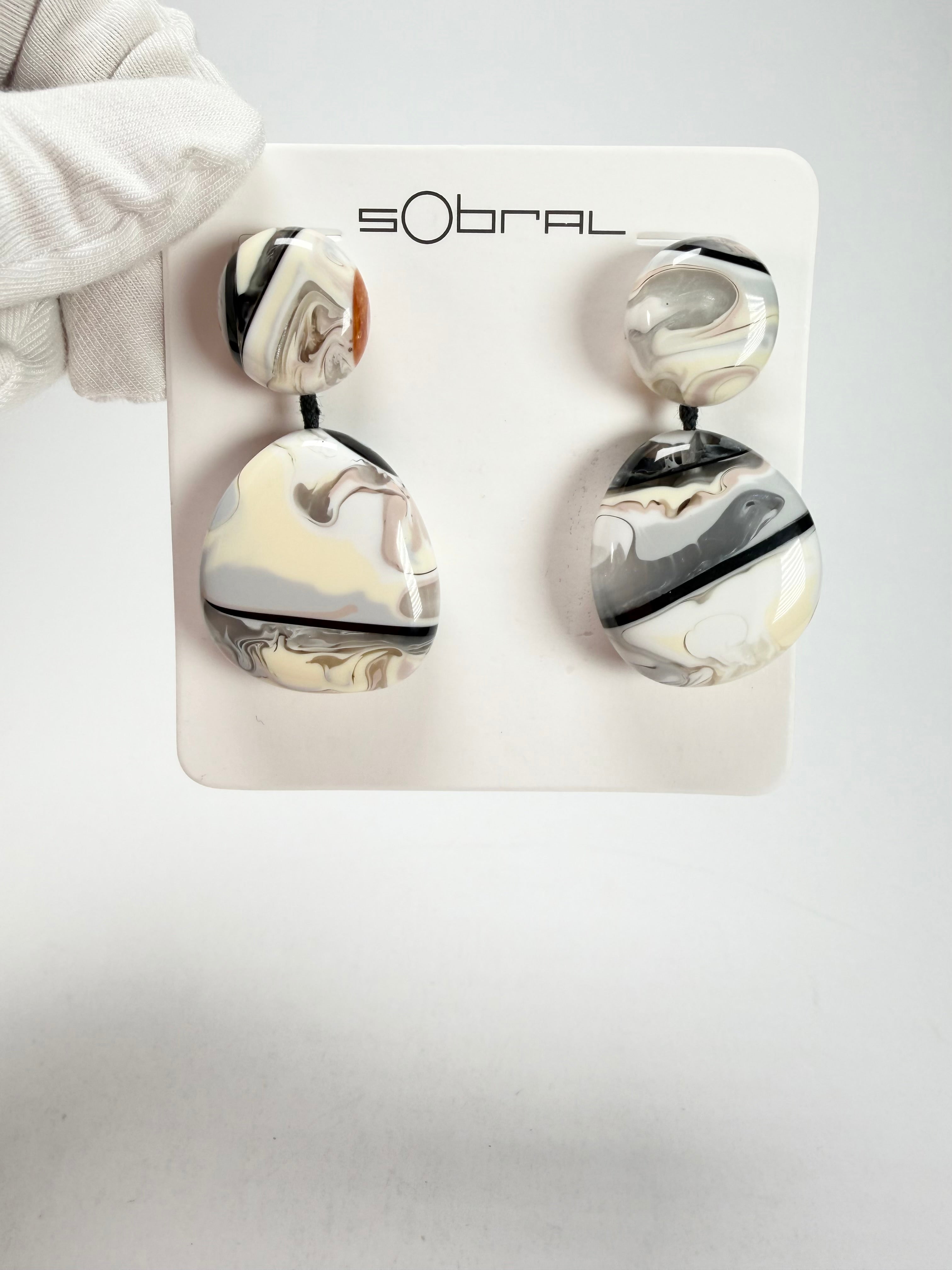 Sobral - Lágrima D'or "Moni " Resin Earrings ( 004904 )