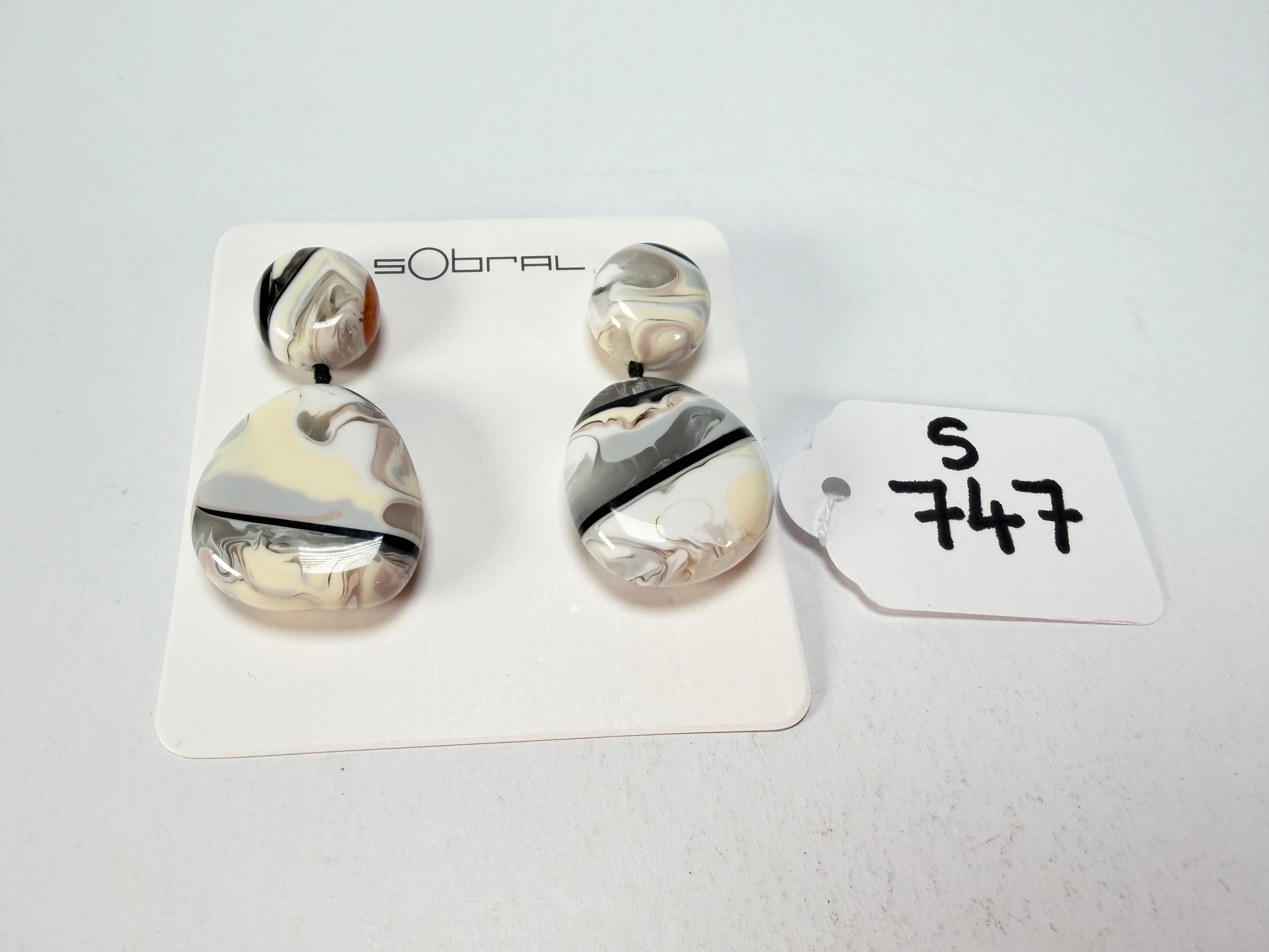 Sobral - Lágrima D'or "Moni " Resin Earrings ( 004904 )