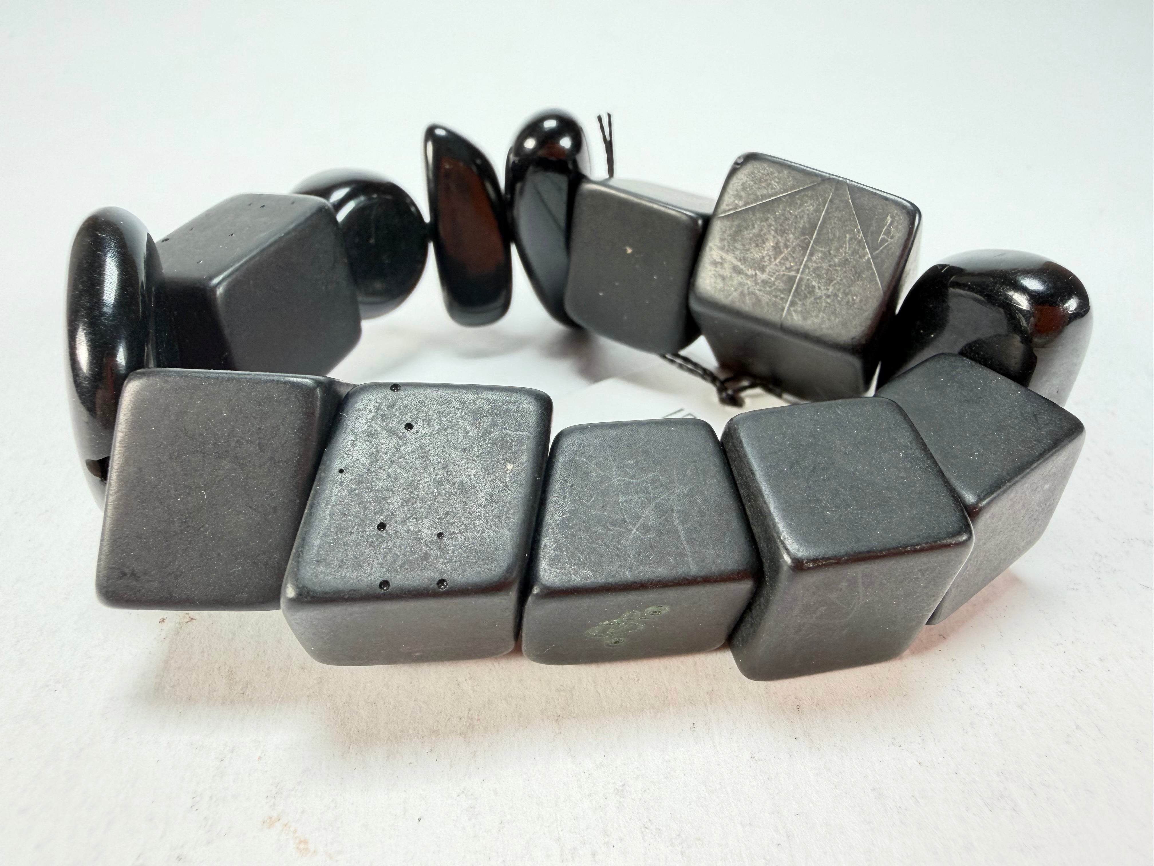 Sobral - Indiana "Noir" Black Mix Elasticated Resin Bracelet ( 000210 )