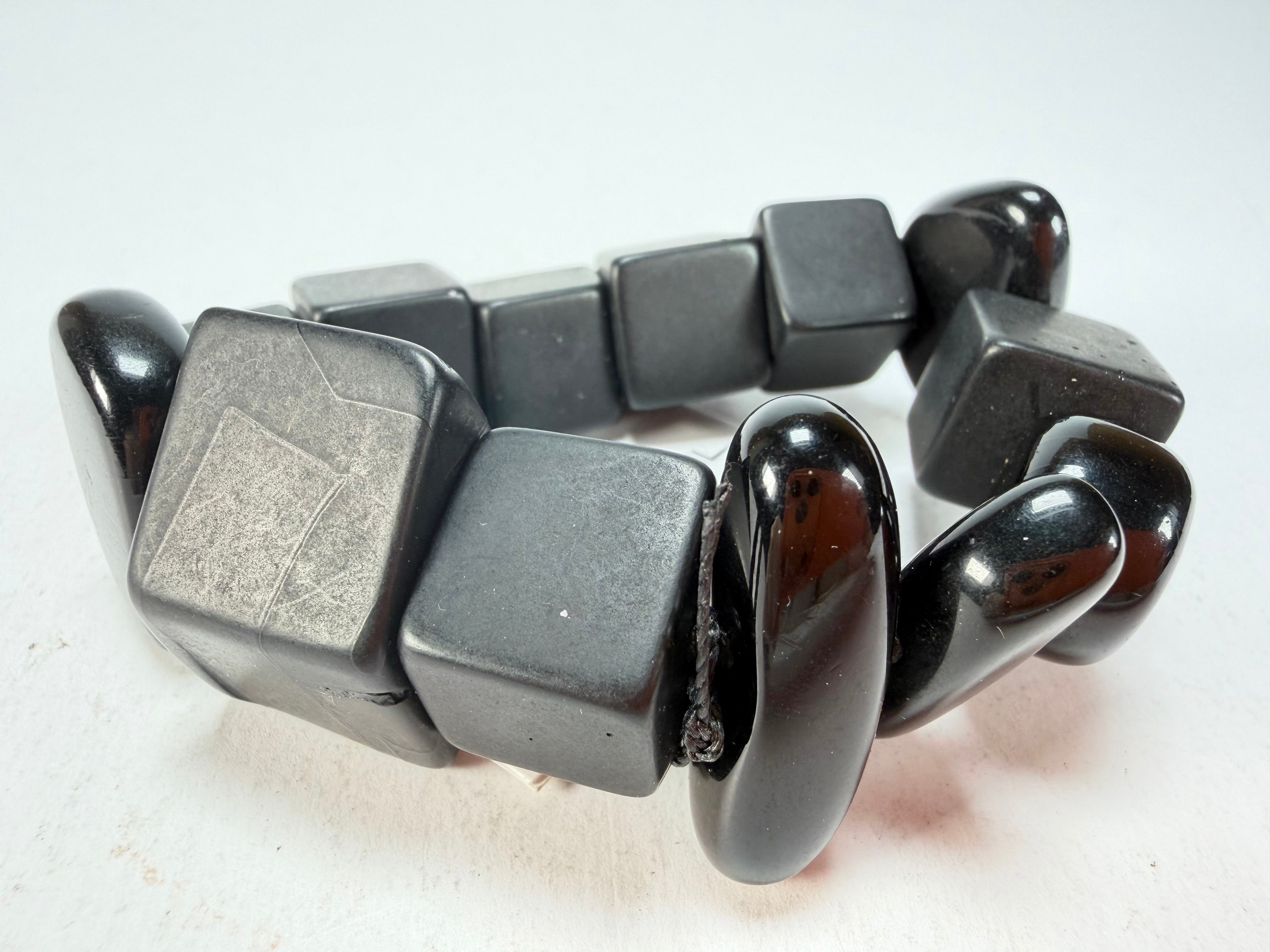 Sobral - Indiana "Noir" Black Mix Elasticated Resin Bracelet ( 000210 )