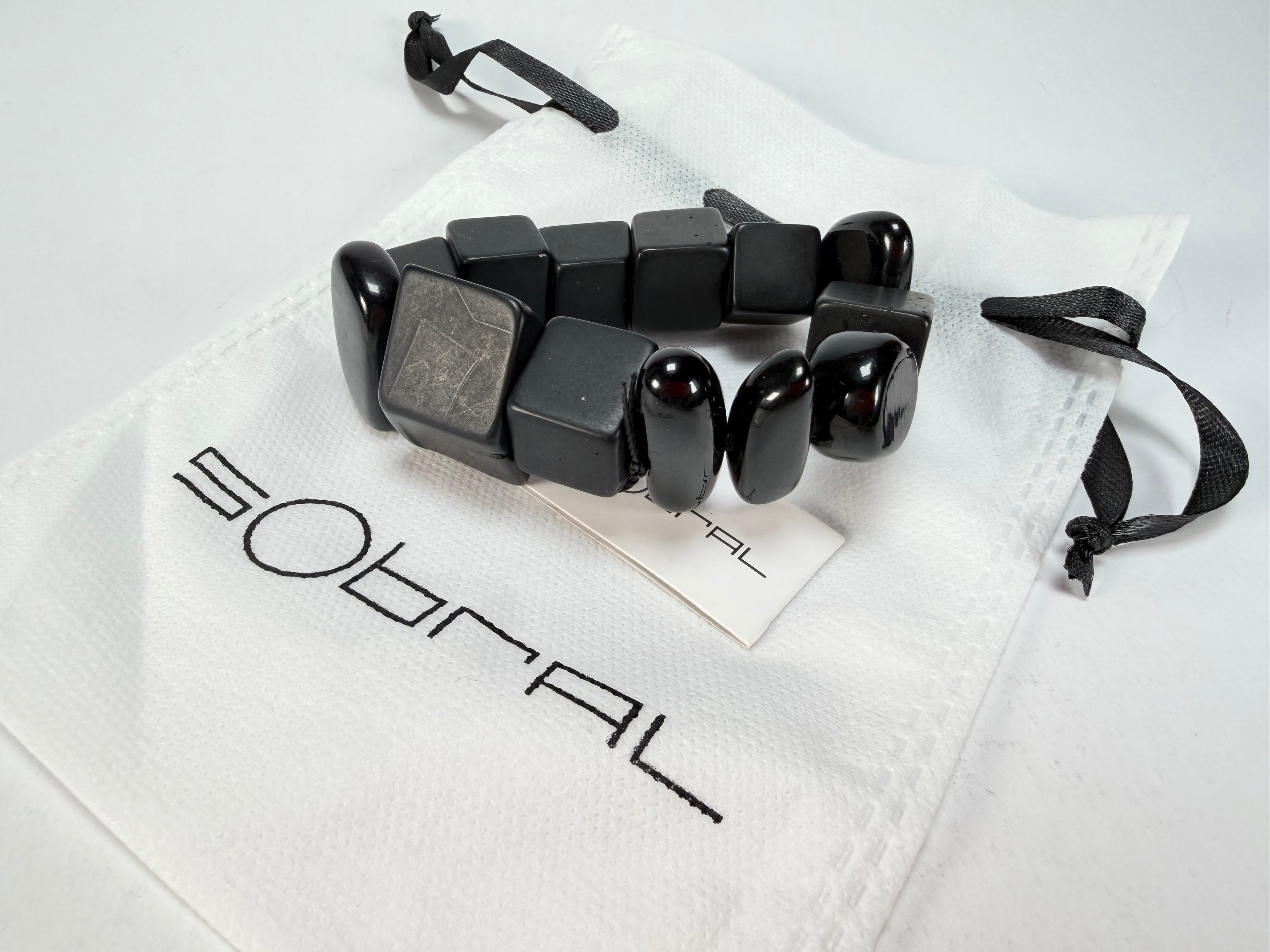 Sobral - Indiana "Noir" Black Mix Elasticated Resin Bracelet ( 000210 )