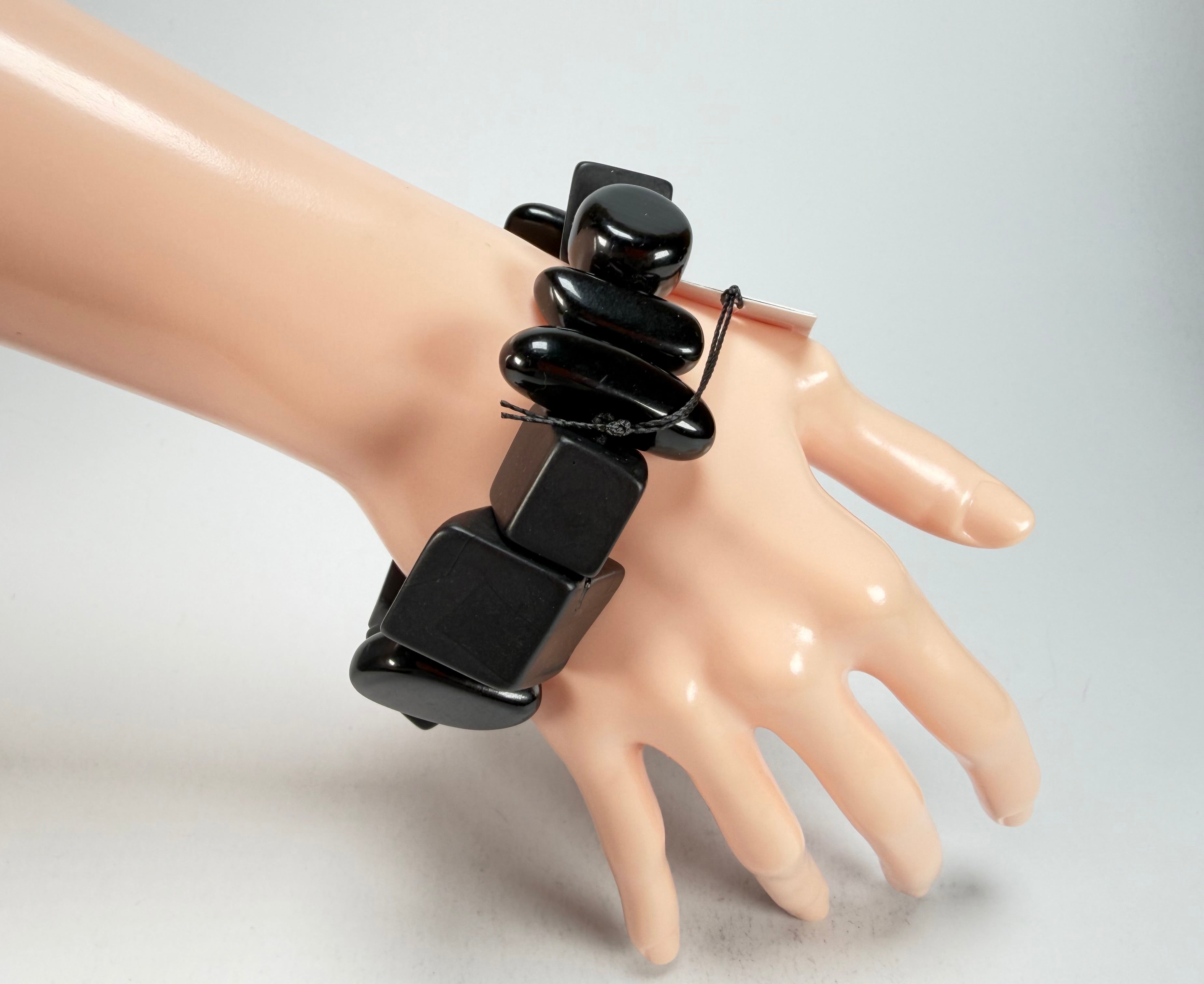 Sobral - Indiana "Noir" Black Mix Elasticated Resin Bracelet ( 000210 )