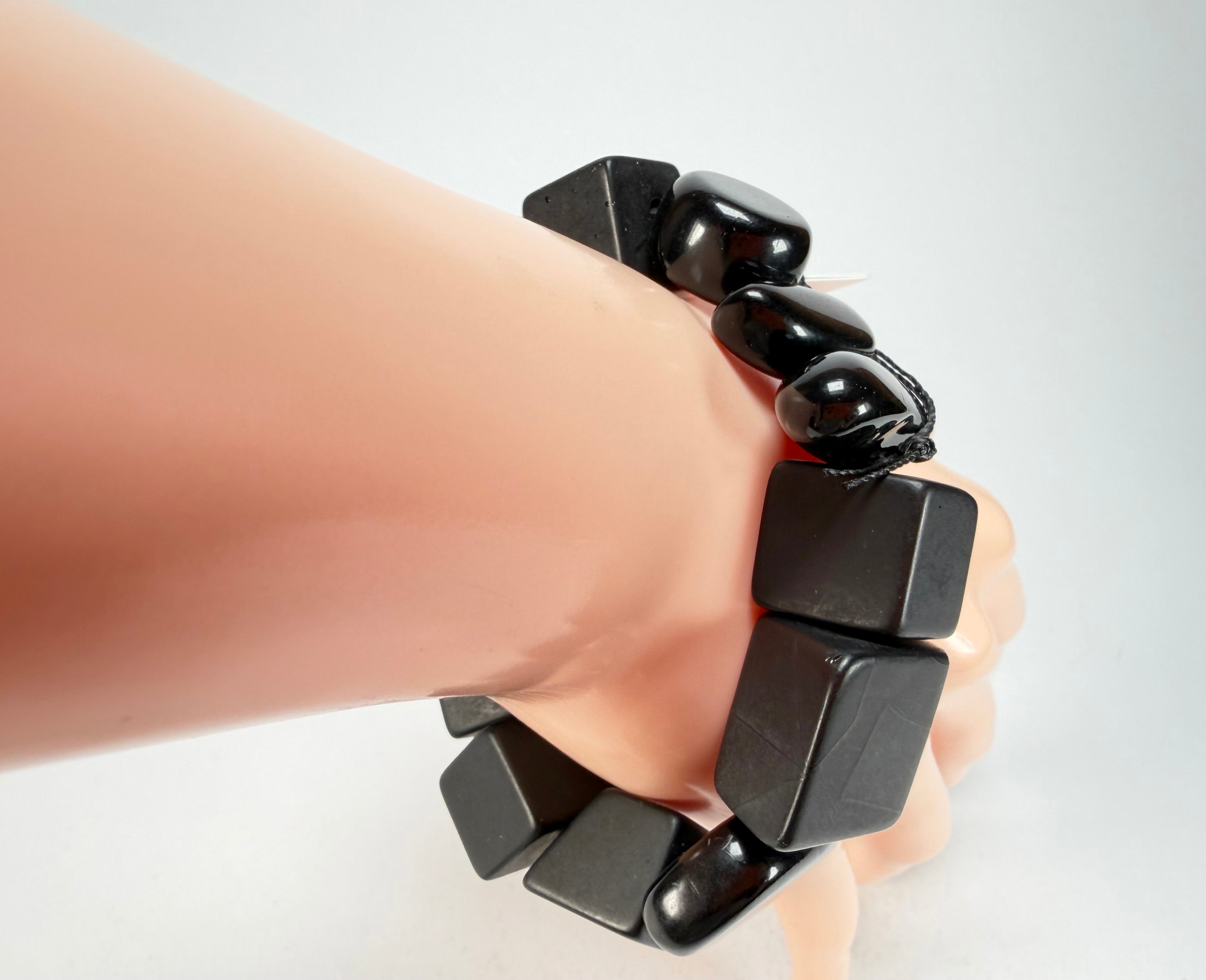 Sobral - Indiana "Noir" Black Mix Elasticated Resin Bracelet ( 000210 )