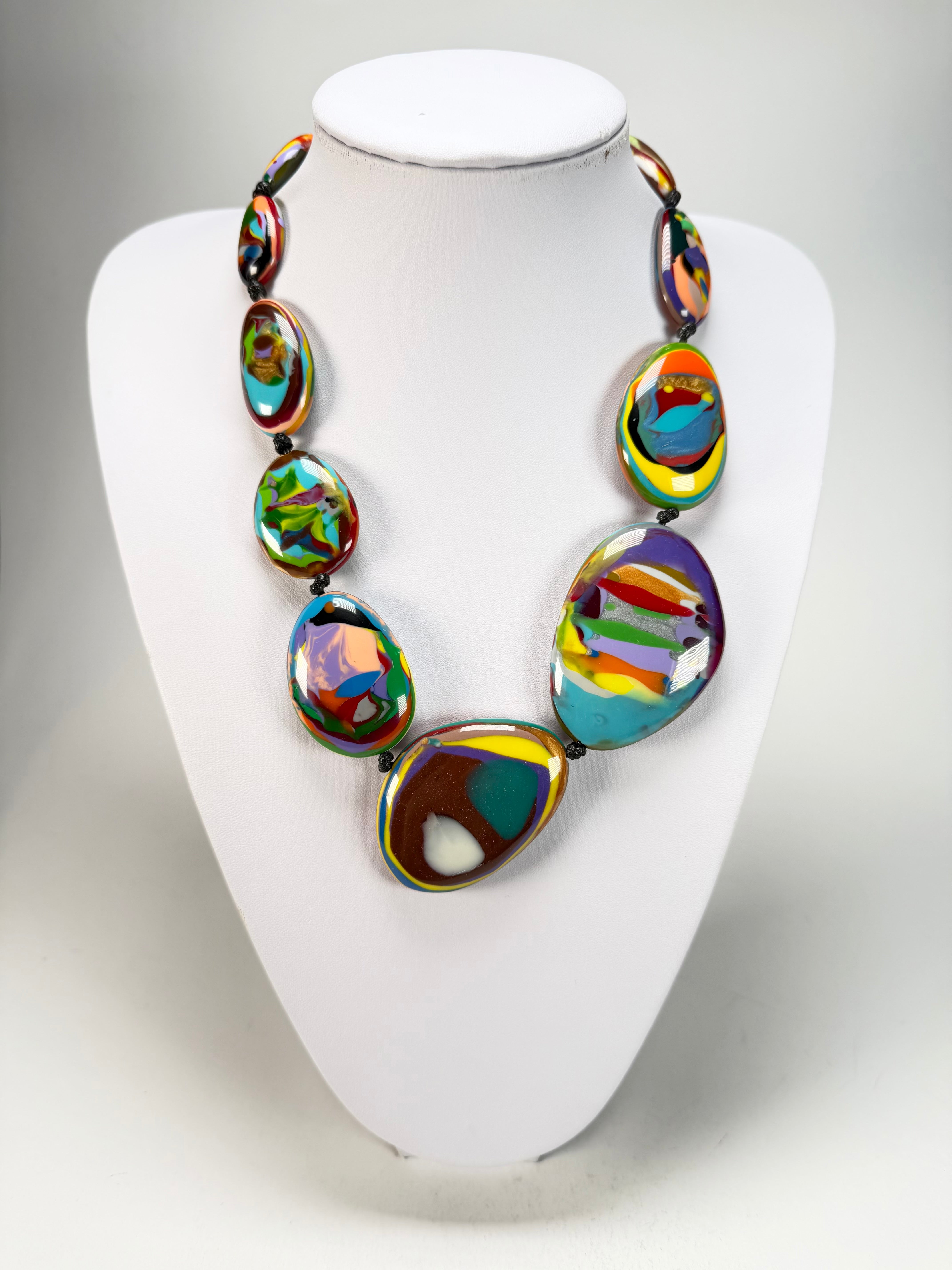 Sobral - Multi-Colour "Gabriele K" Resin Necklace ( 003616 )