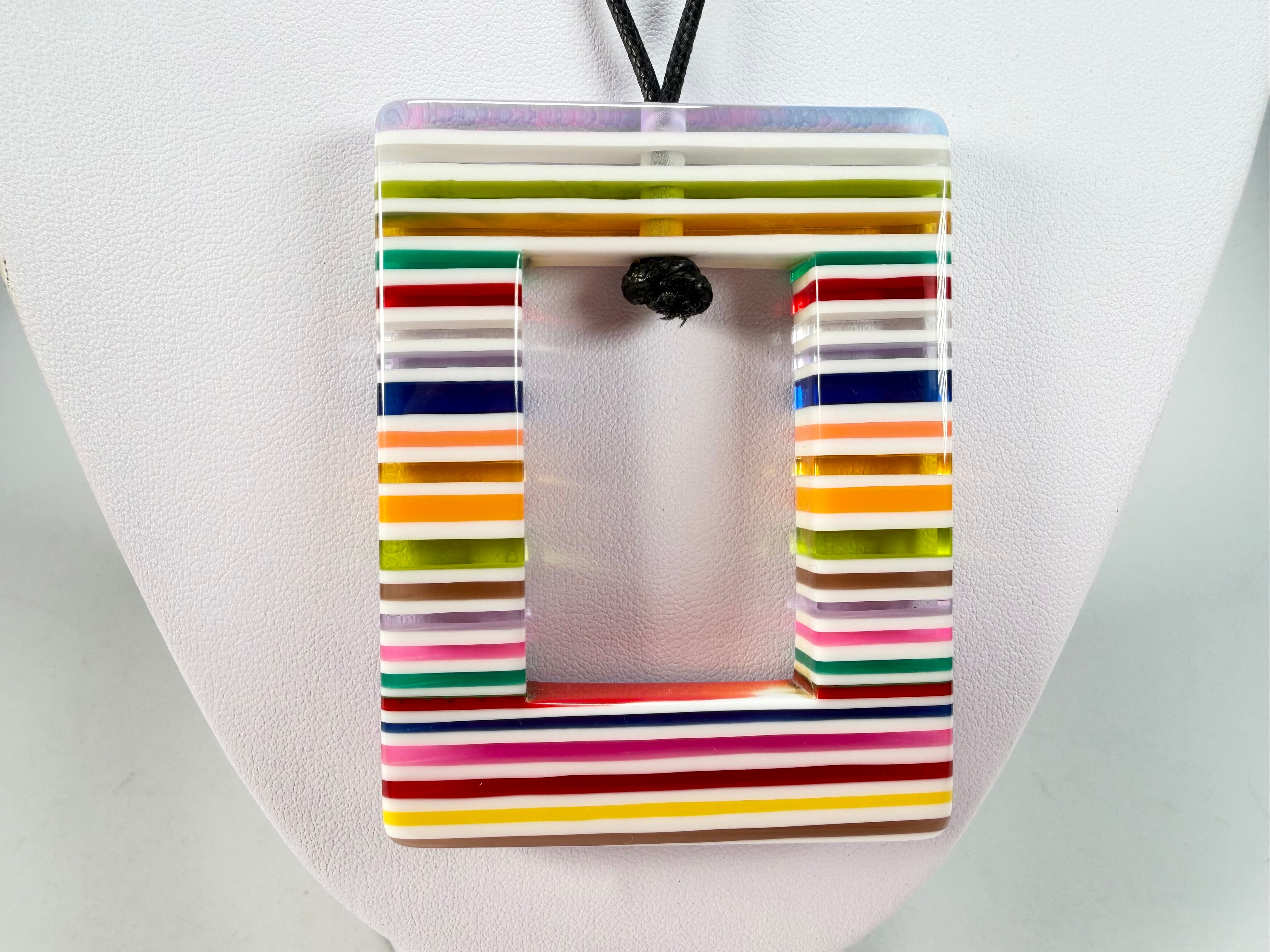 Sobral - Candy Pop "Hollow Fizz" Studio Creation Resin Necklace ( 000000 )