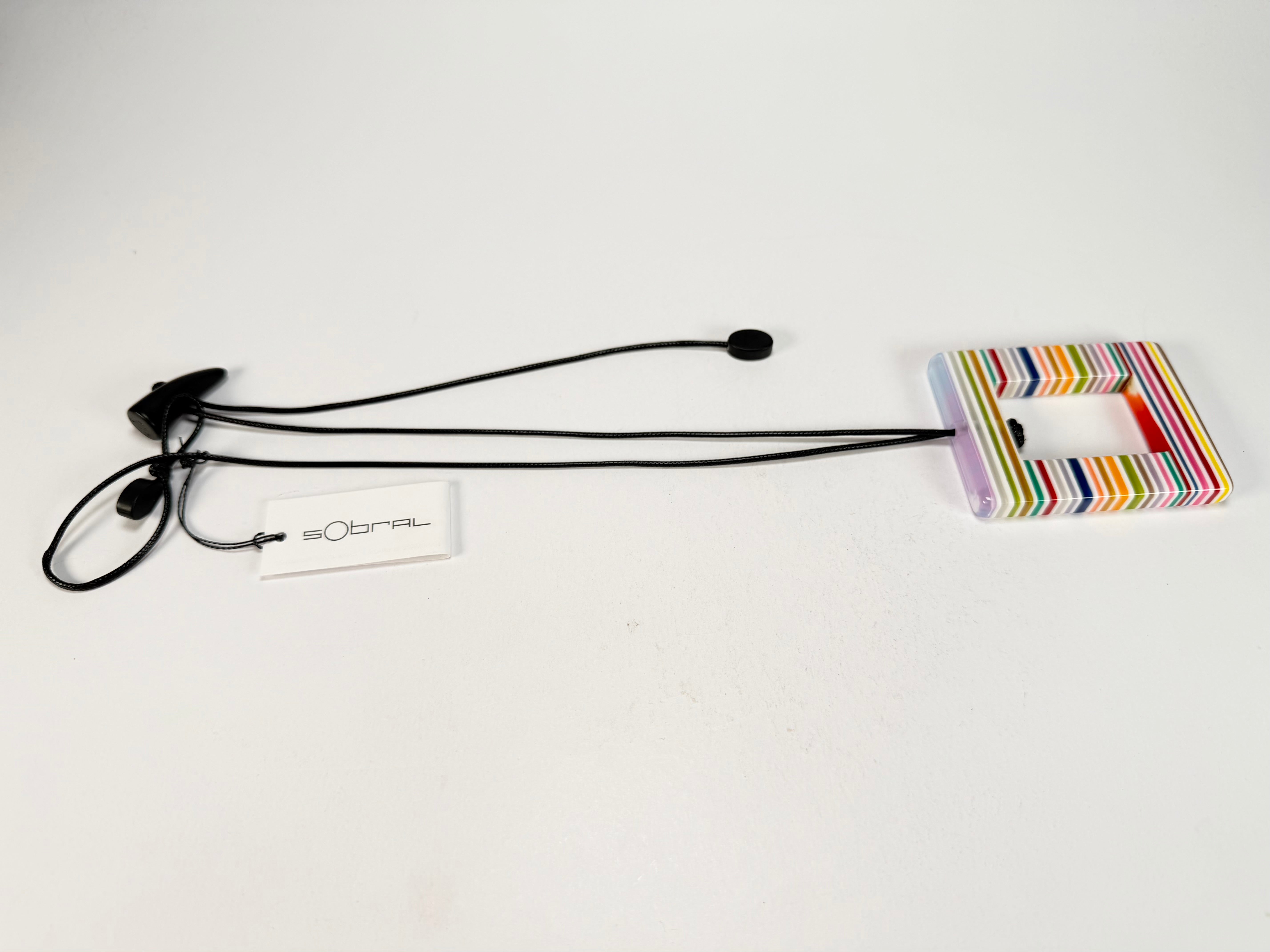 Sobral - Candy Pop "Hollow Fizz" Studio Creation Resin Necklace ( 000000 )