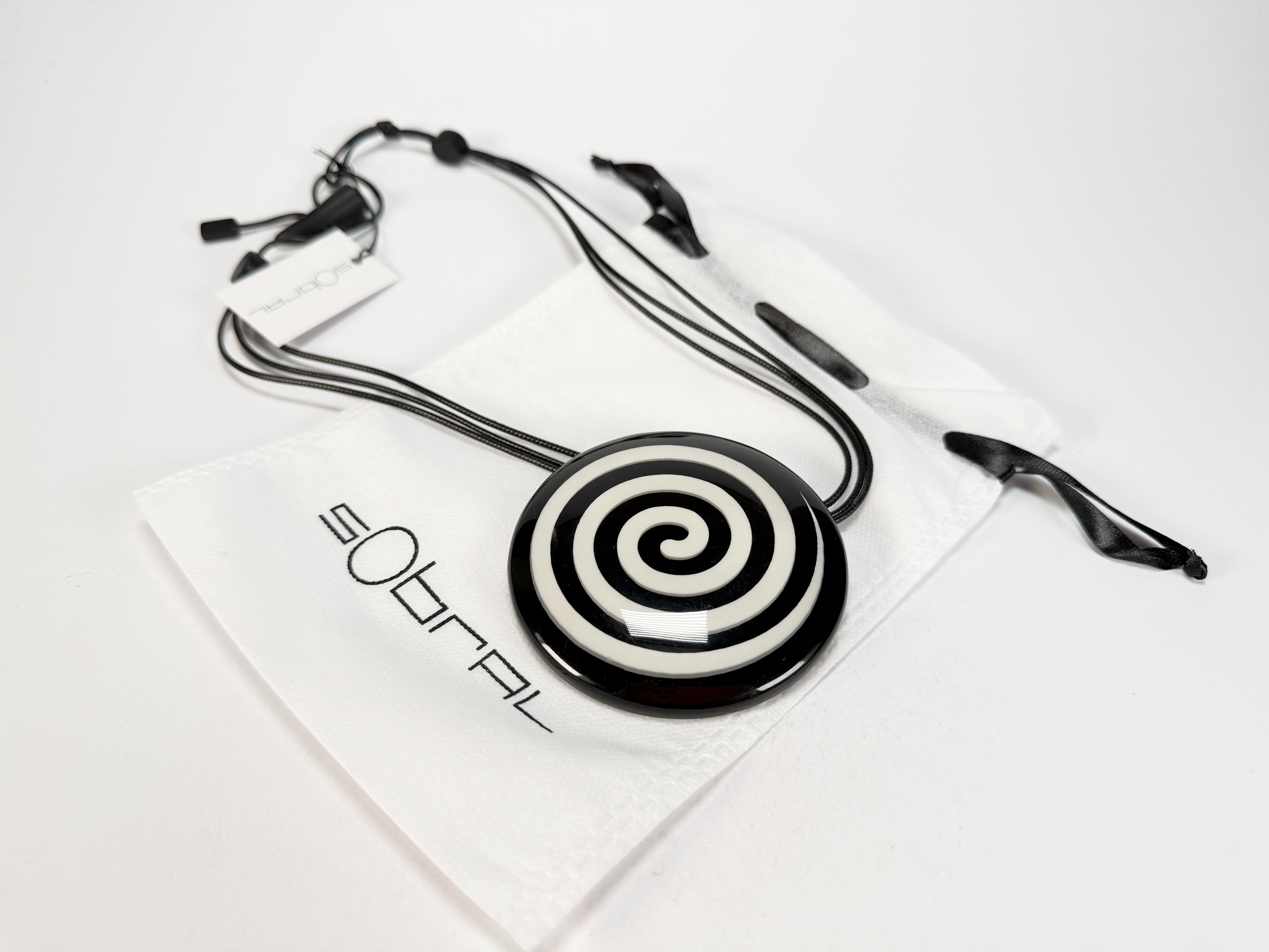Sobral - Atelie "Sobralhausen" Studio Creation Resin Necklace ( 000000 )