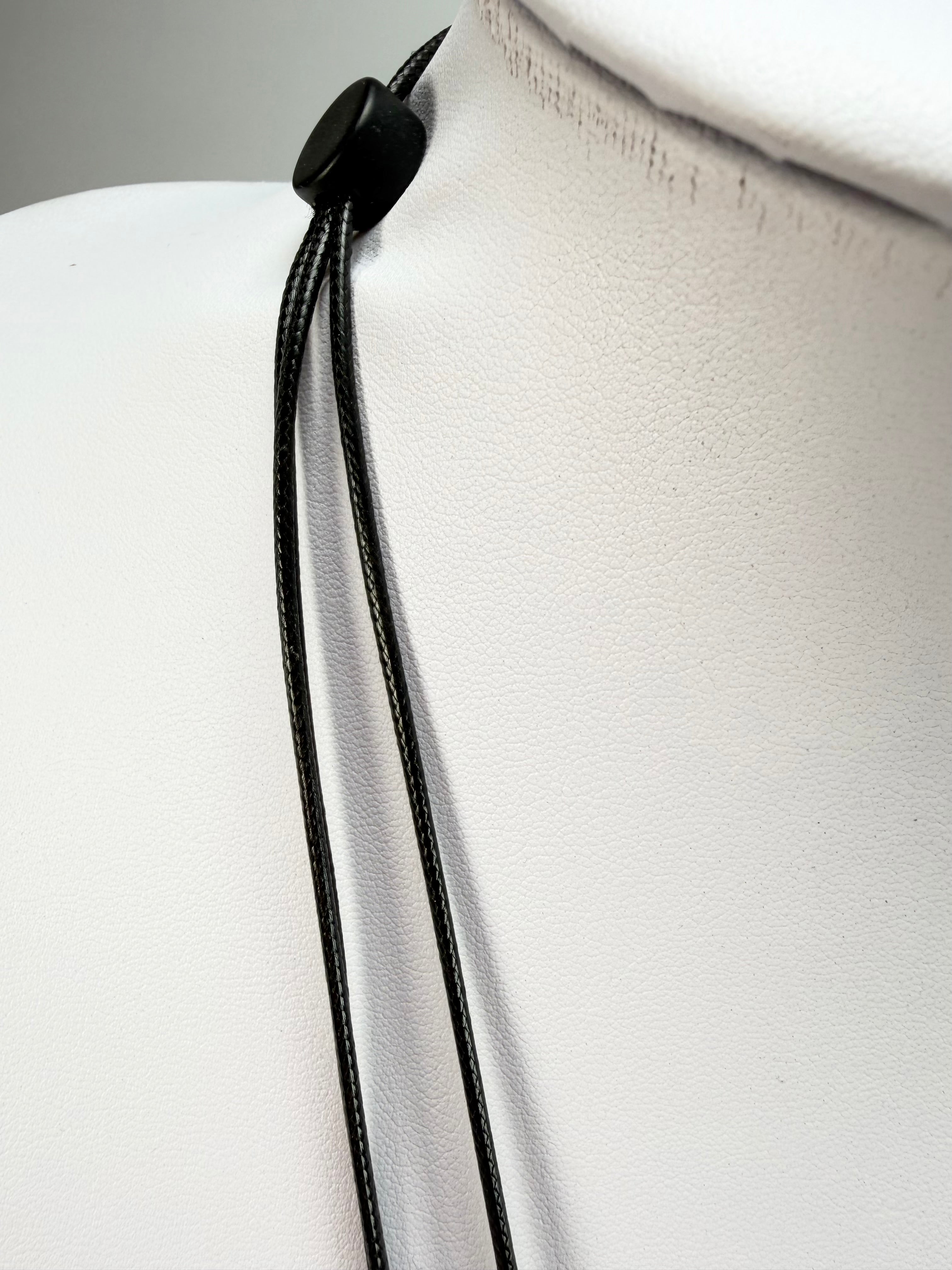 Sobral - Atelie "Sobralhausen" Studio Creation Resin Necklace ( 000000 )