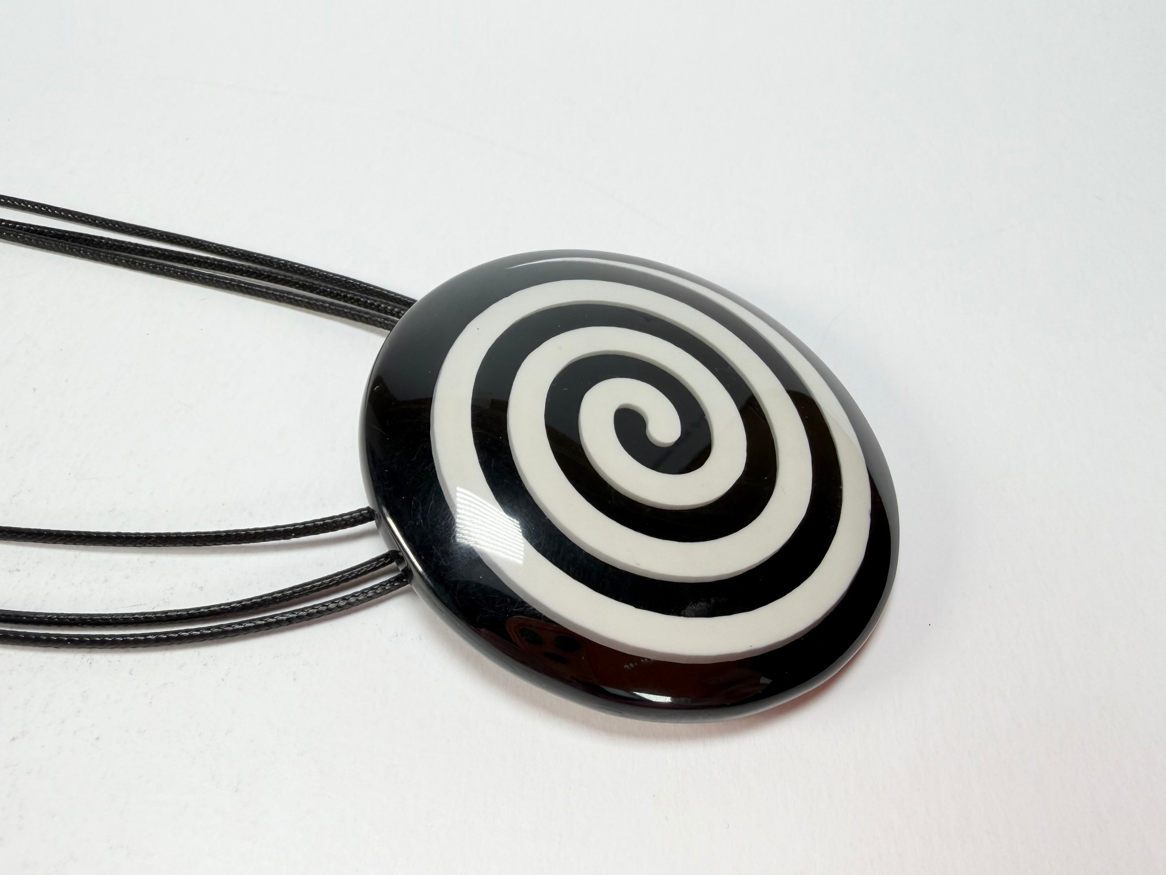Sobral - Atelie "Sobralhausen" Studio Creation Resin Necklace ( 000000 )