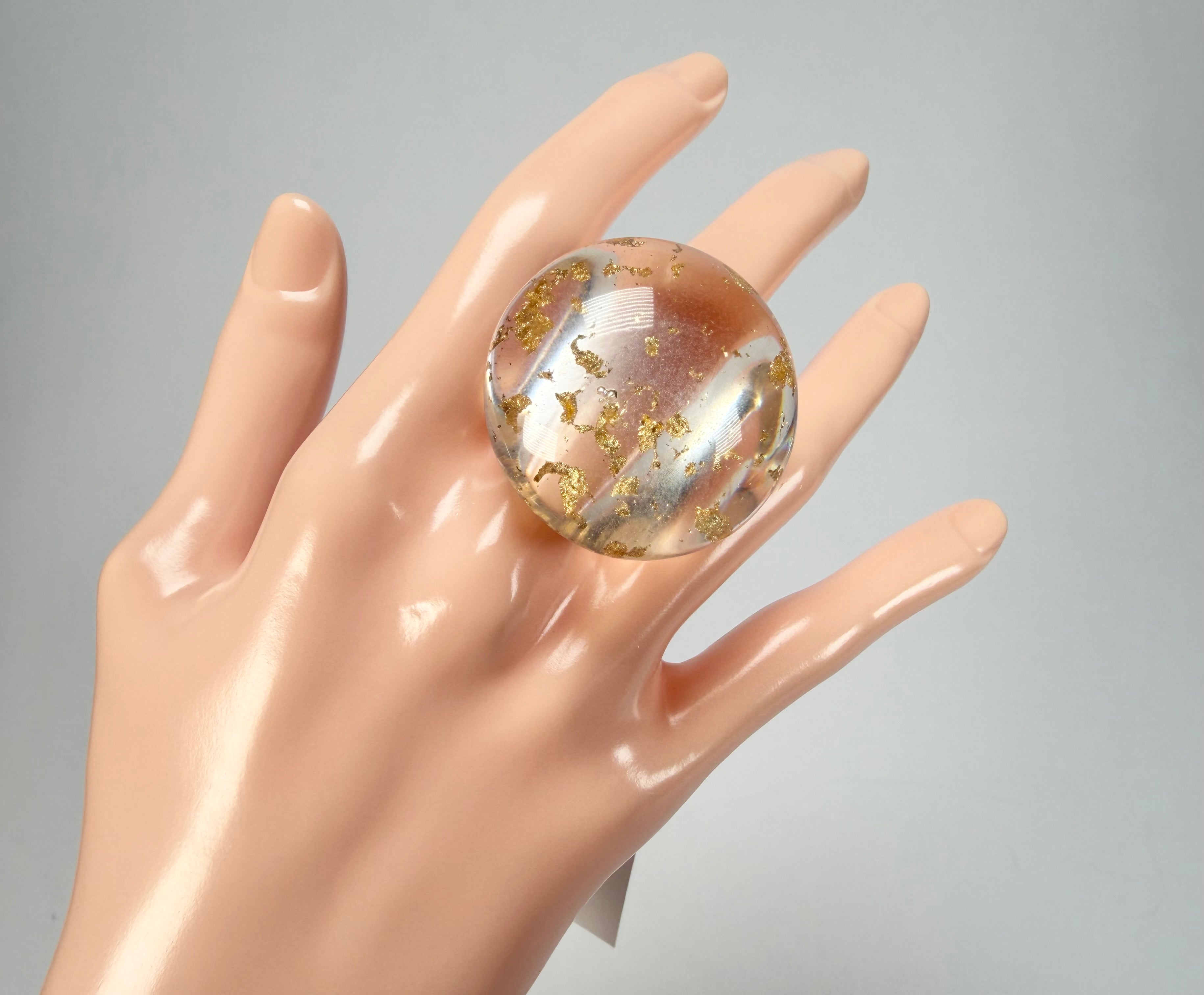 Sobral - Metalique "Afrodite" Resin Ring ( 002789 ) - Size UK P / US 7.5