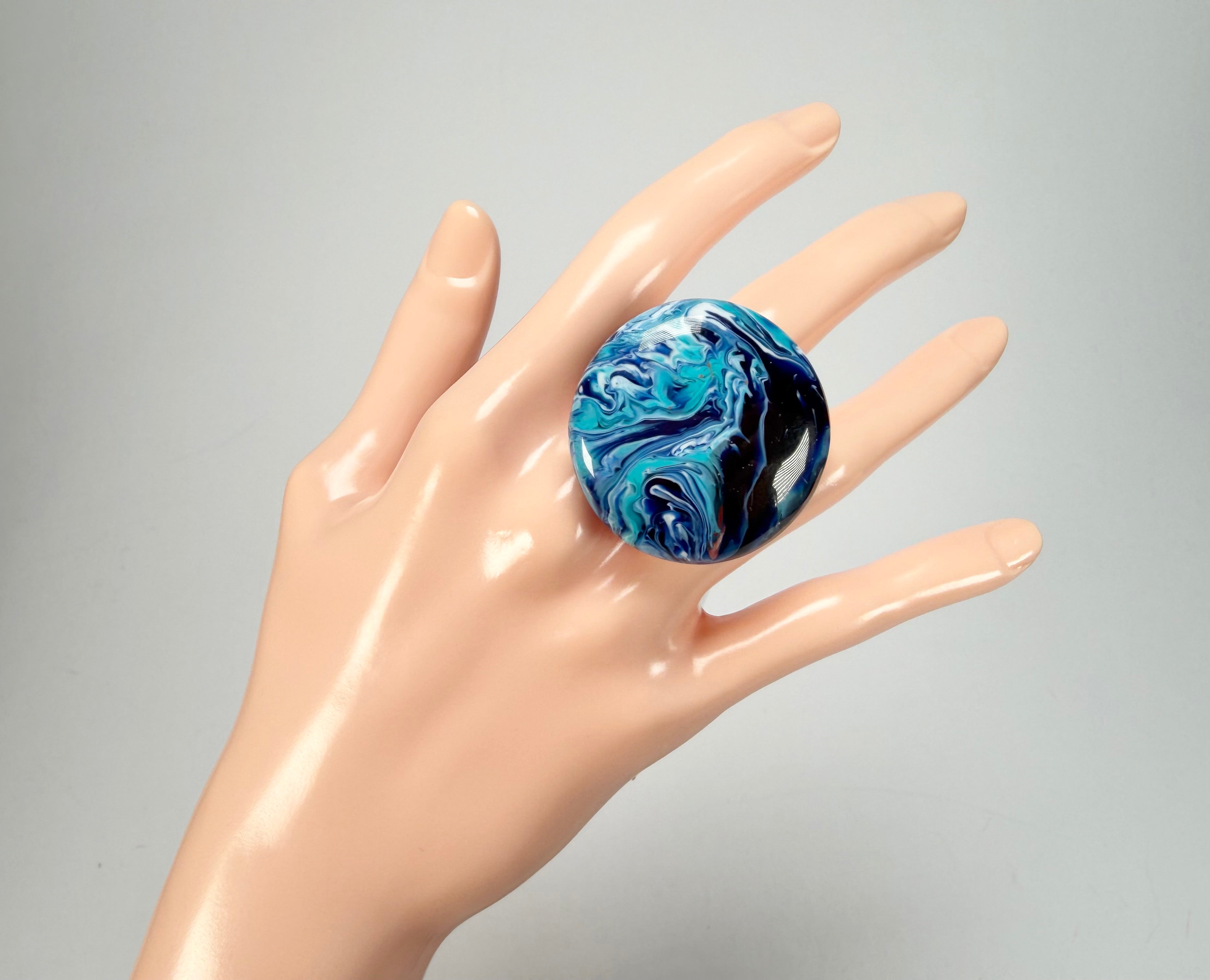 Sobral - Onda Azul "Onda Circle" Blue Resin Ring ( 005324 ) - Size UK N / US 6.5