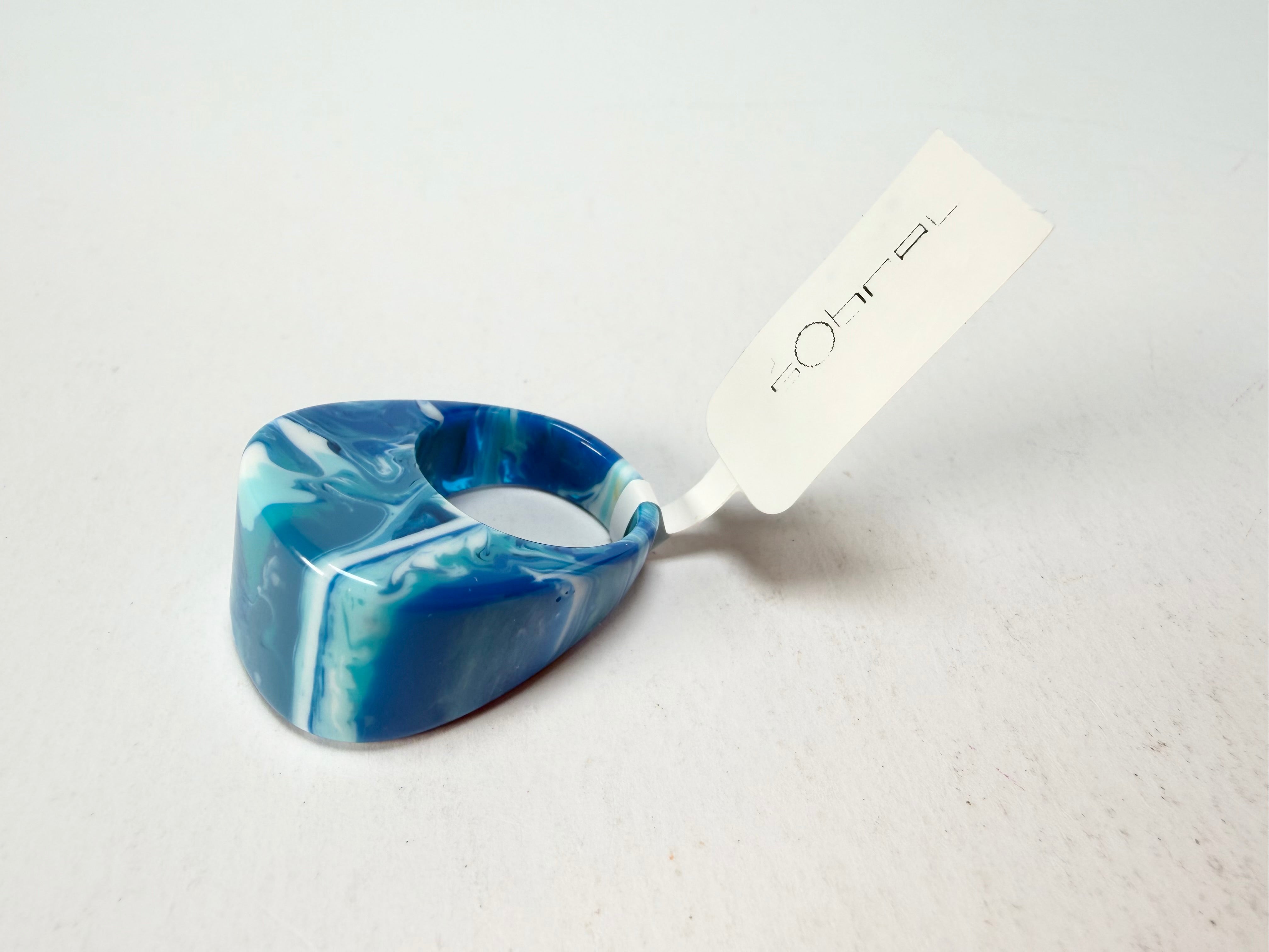 Sobral - Onda Azul "Pat" Blue Resin Ring ( 004857 ) - Size UK O / US 7