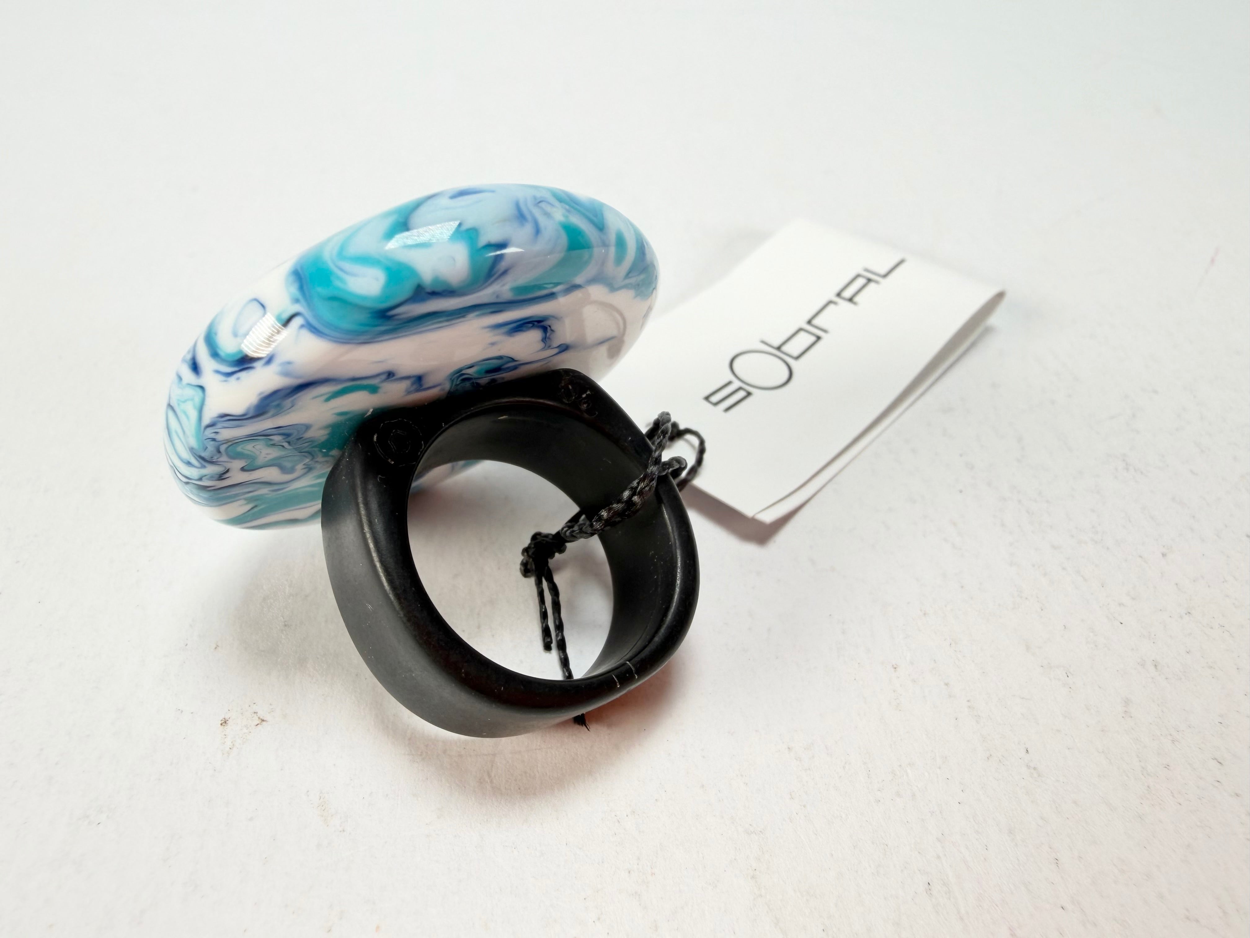 Sobral - Onda Azul "Onda Circle" Blue Resin Ring ( 005324 ) - Size UK Q / US 8