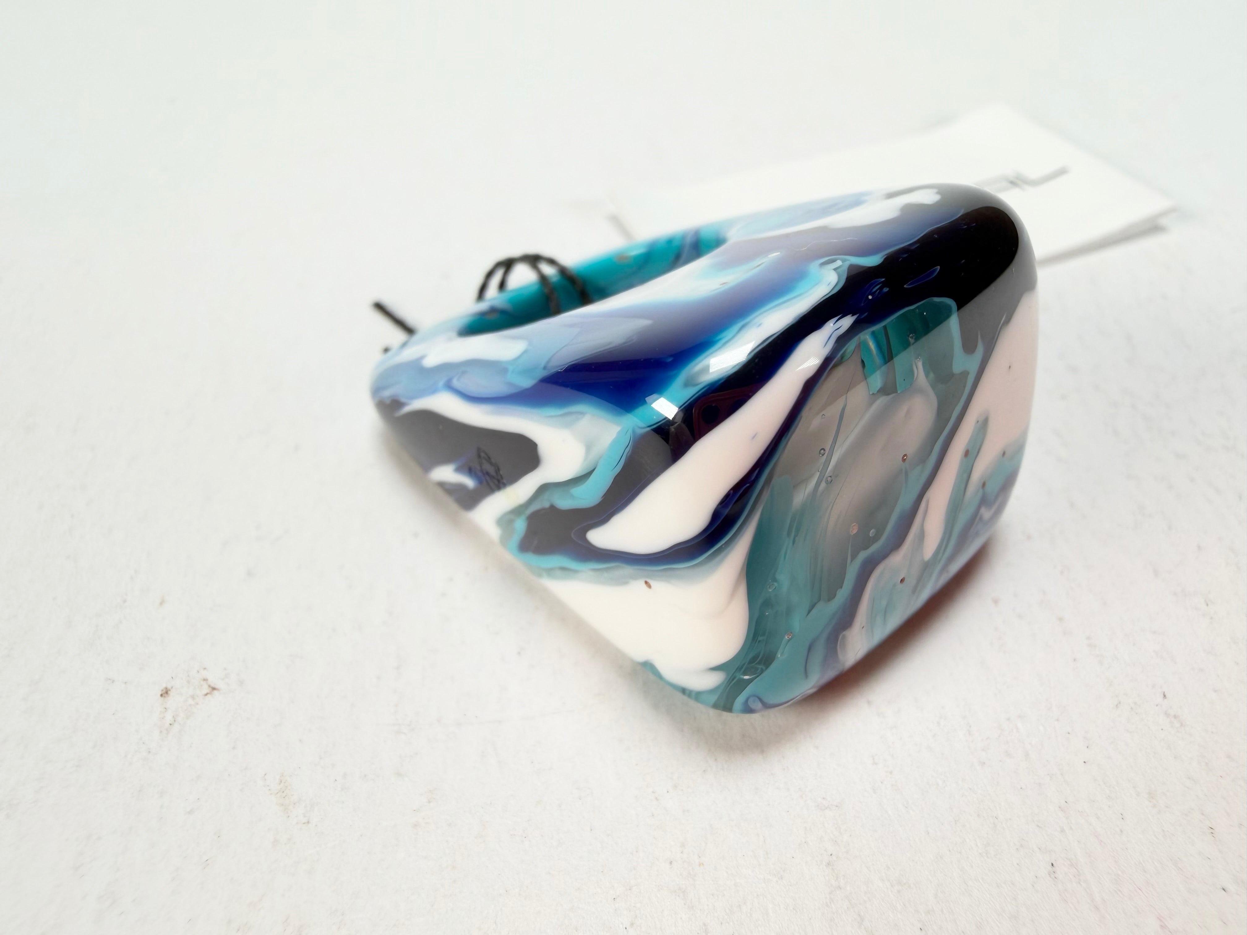 Sobral - Onda Azul "Wave" Blue Resin Ring ( 005325 ) - Size UK P / US 8