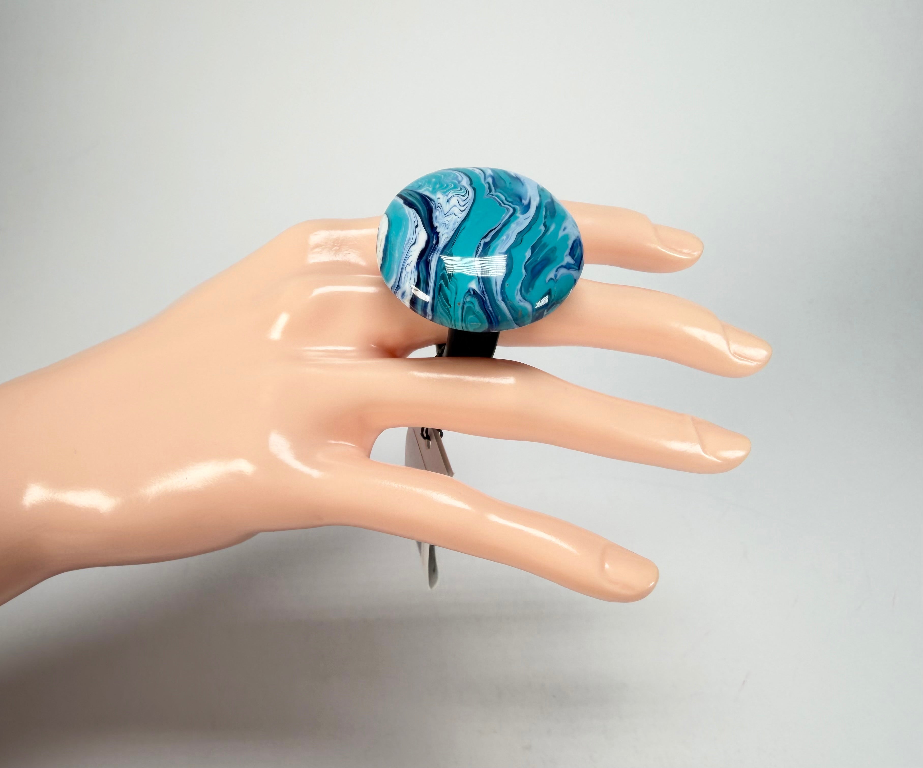 Sobral - Onda Azul "Onda Circle" Blue Resin Ring ( 005324 ) - Size UK T / US 9.5