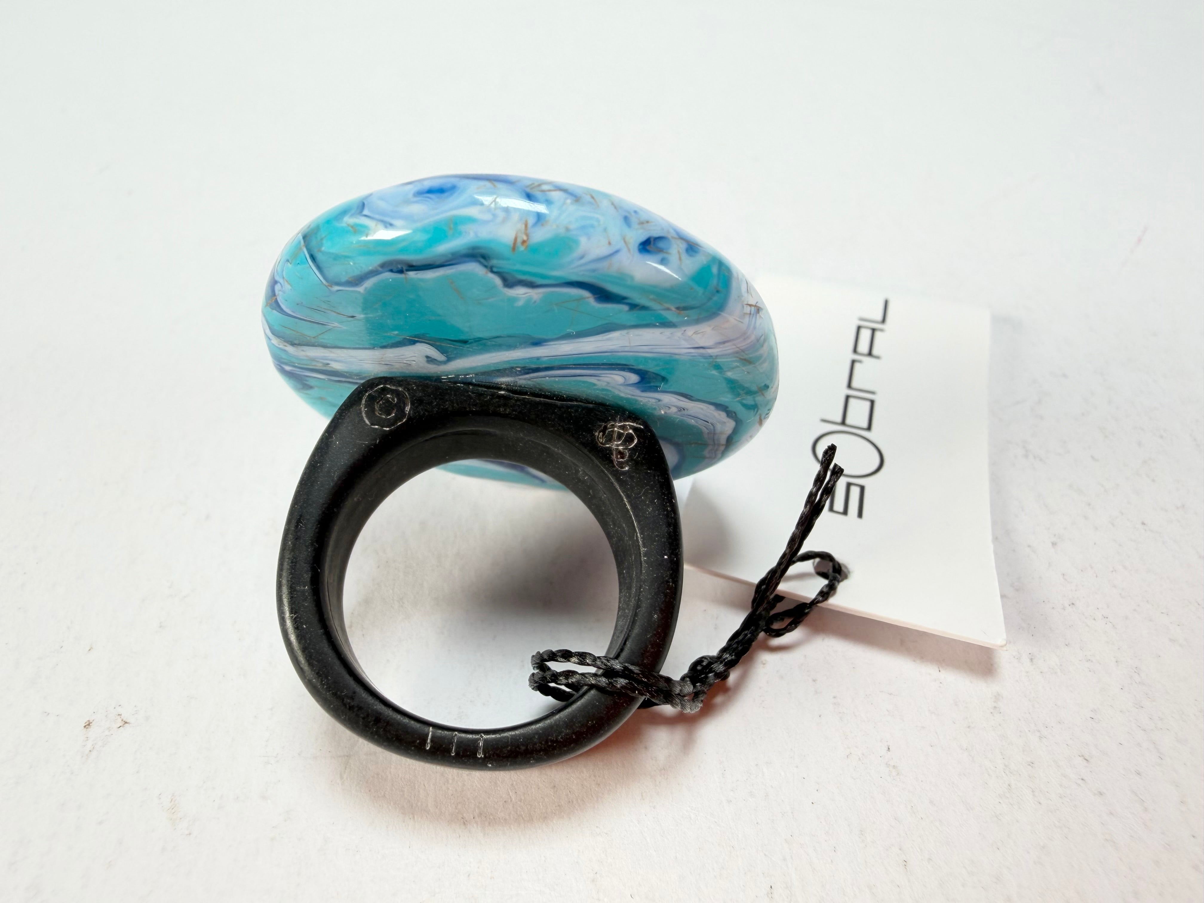 Sobral - Onda Azul "Onda Circle" Blue Resin Ring ( 005324 ) - Size UK T / US 9.5