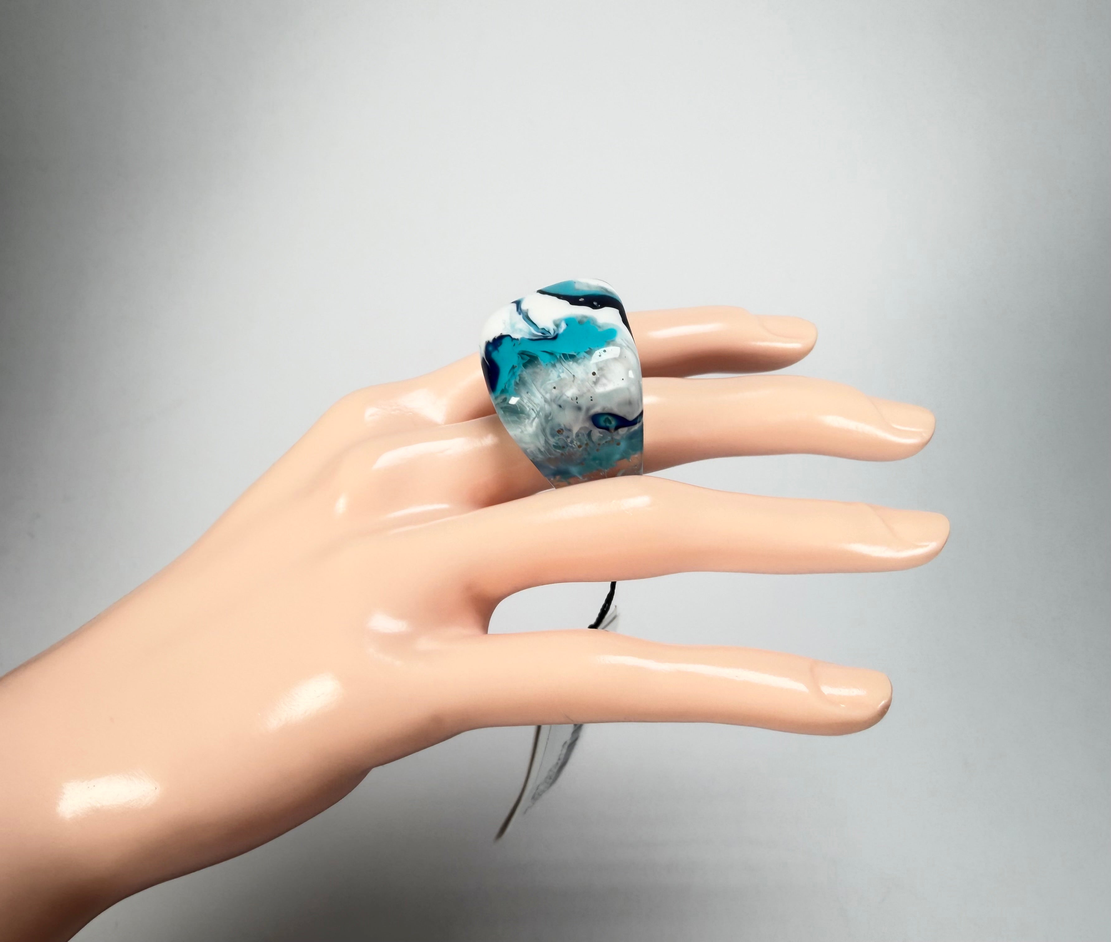 Sobral - Onda Azul "Wave" Blue Resin Ring ( 005325 ) - Size UK S / US 9