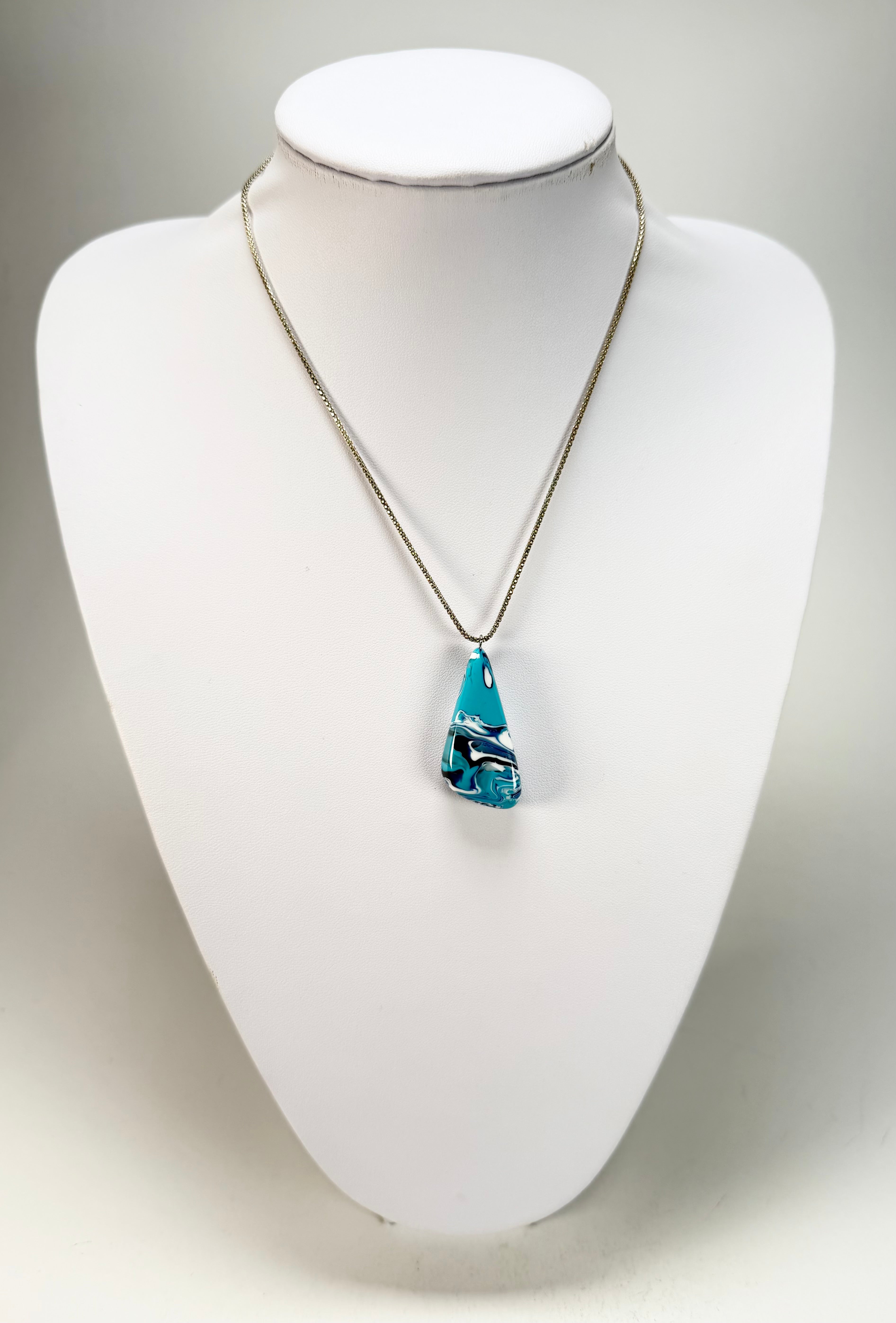 Sobral - Onda Azul "Vague" Resin AG Sliver Necklace ( 005328 )