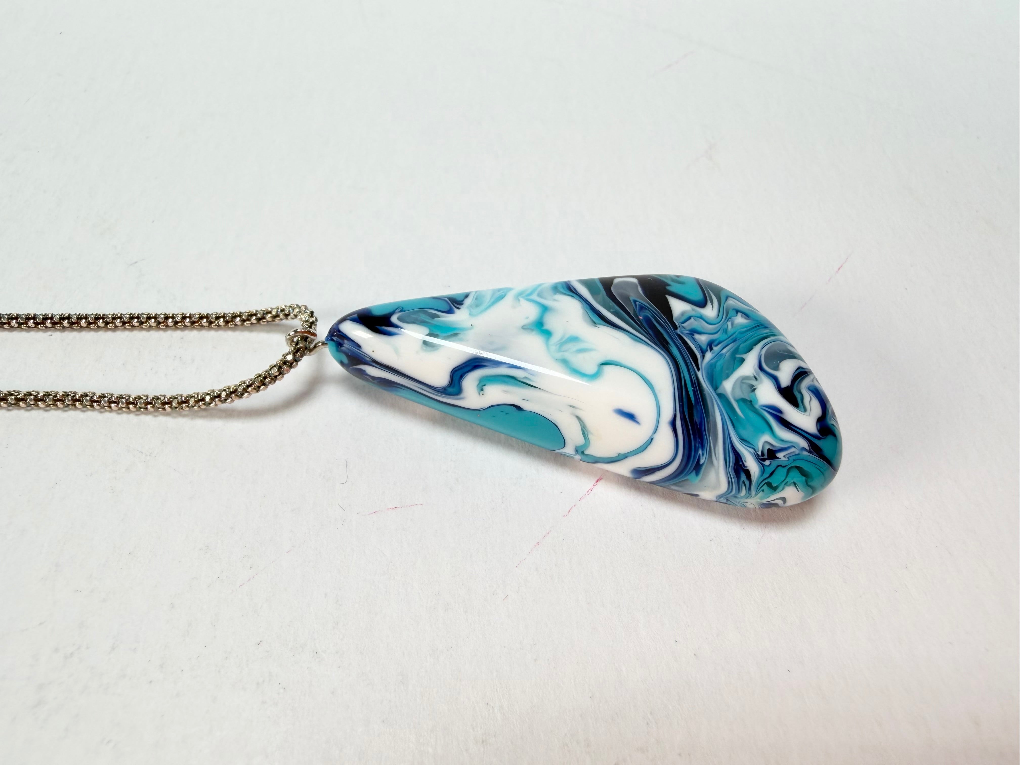 Sobral - Onda Azul "Vague" Resin AG Sliver Necklace ( 005328 )