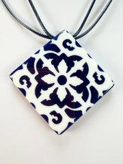 Sobral - Lisboa "Alfama" Resin Necklace ( 005476 )