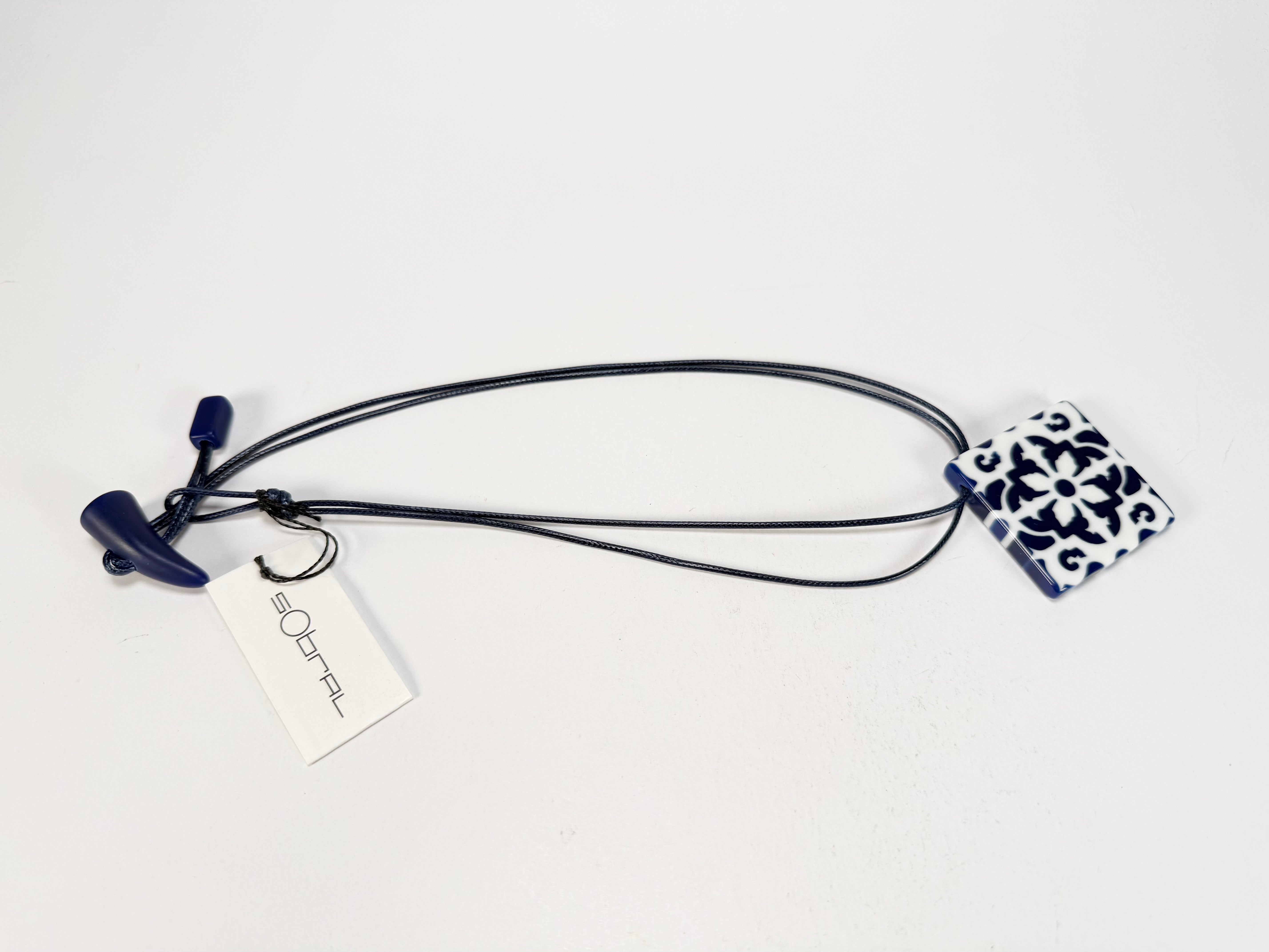 Sobral - Lisboa "Alfama" Resin Necklace ( 005476 )