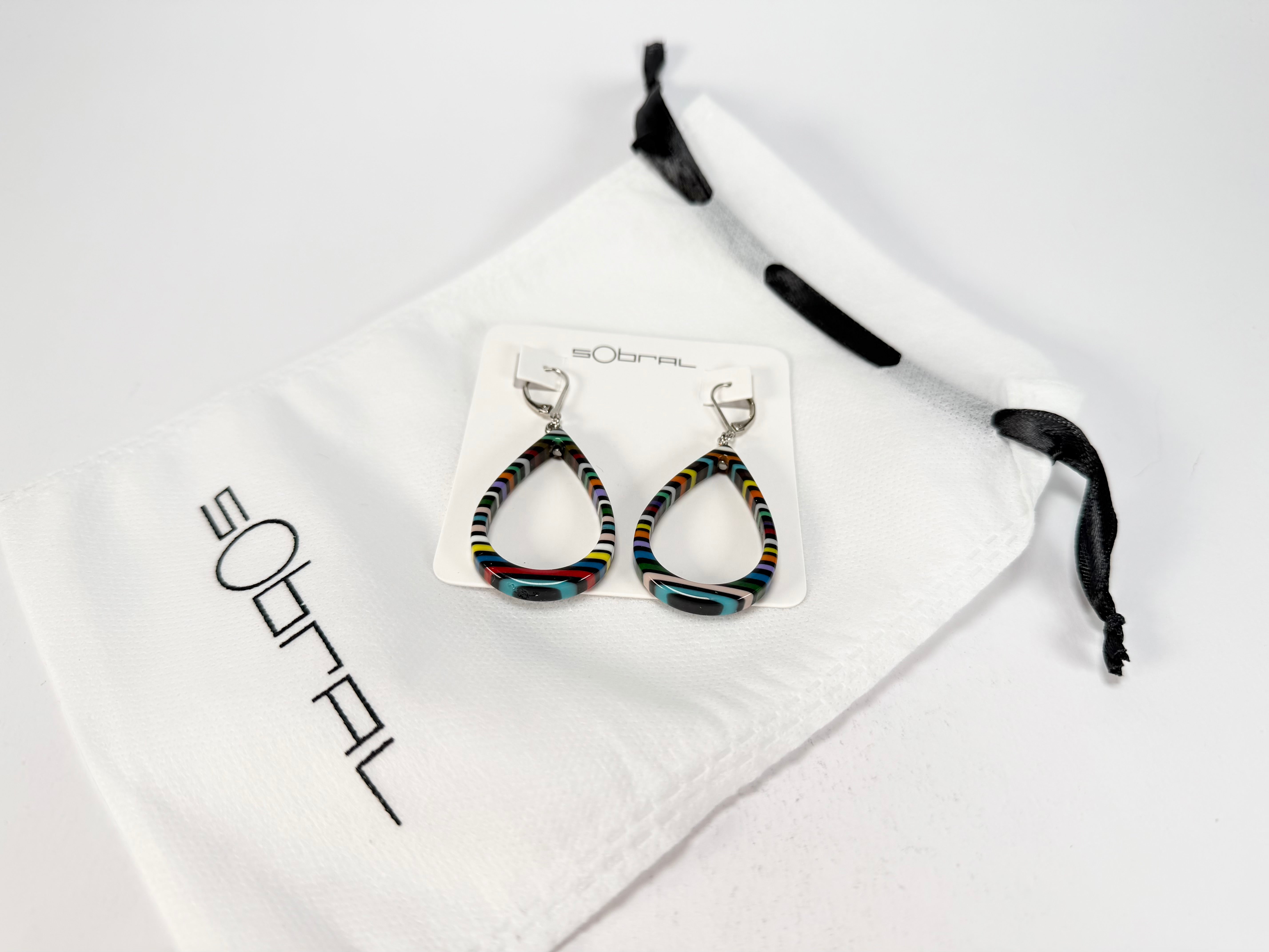 Sobral - Pop Art Noite "Cristiane" Resin Earrings ( 005363 )