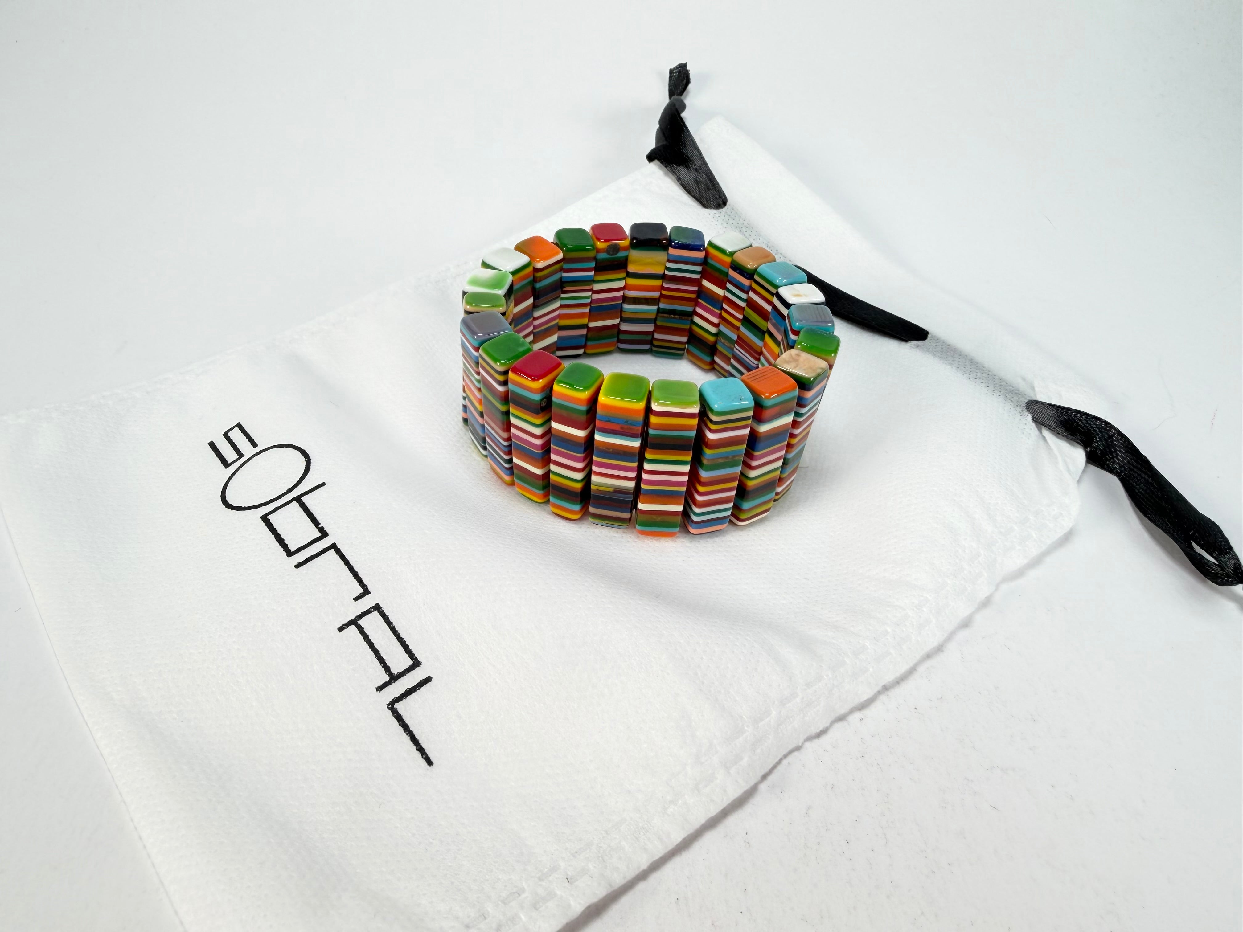 Sobral - Pop Art "Stoc" Elasticated Resin Bracelet ( 004352 )