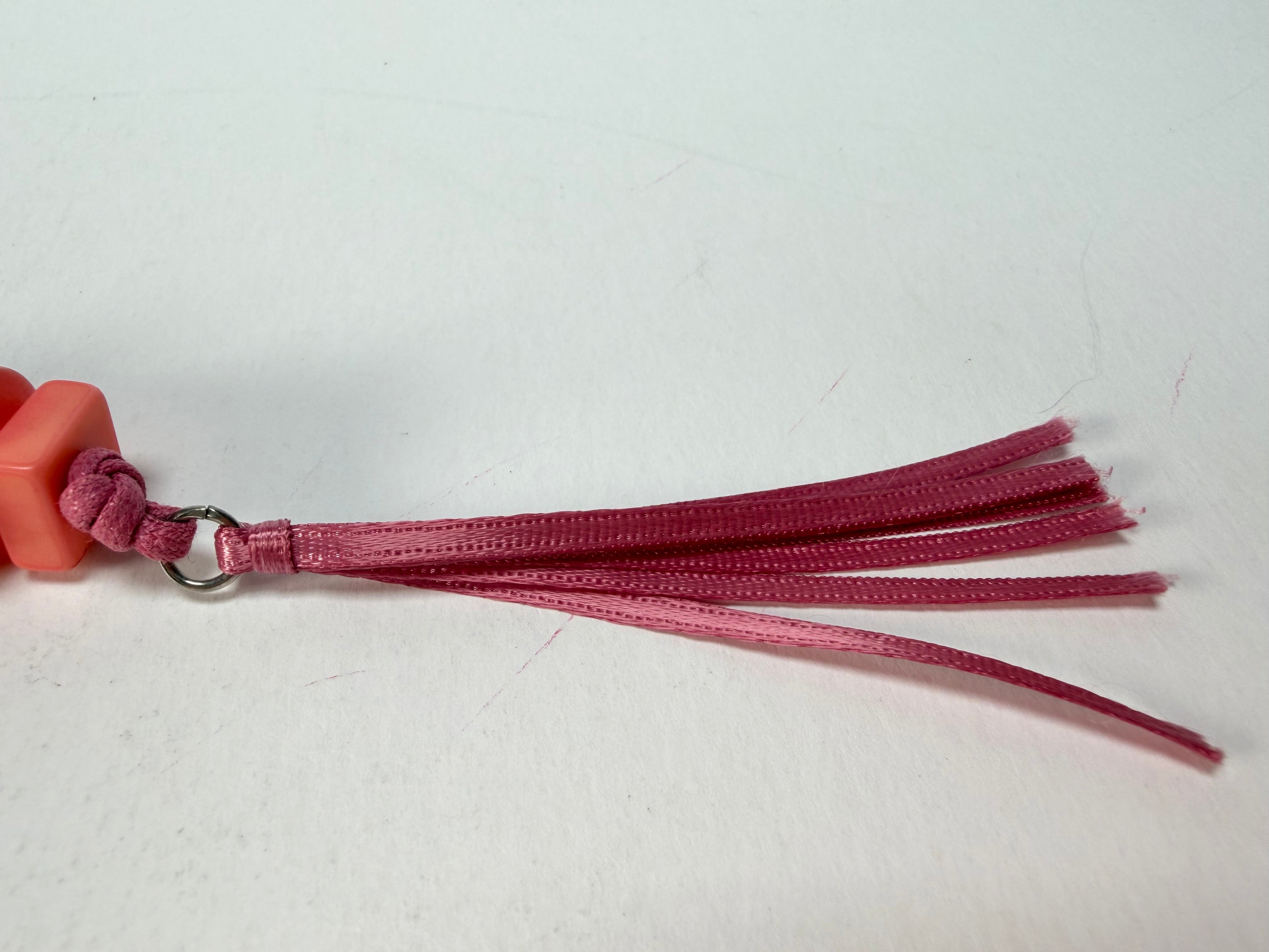 Sobral - Indiana "Cereja" Pink Resin Key Ring / Key Chain ( 000179 )