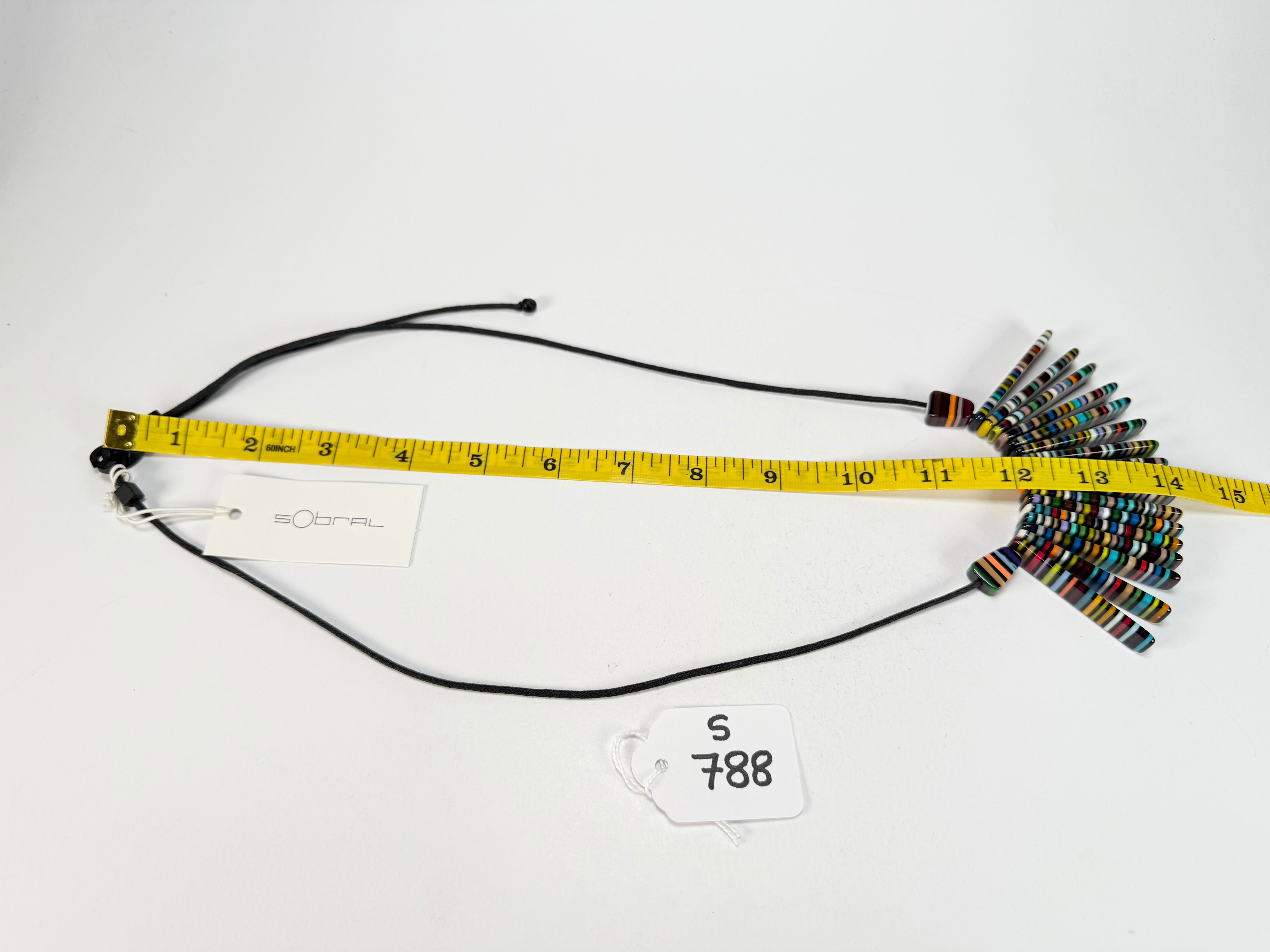Sobral - Pop Art Noite "Bazzar" Resin Necklace ( 004748 )