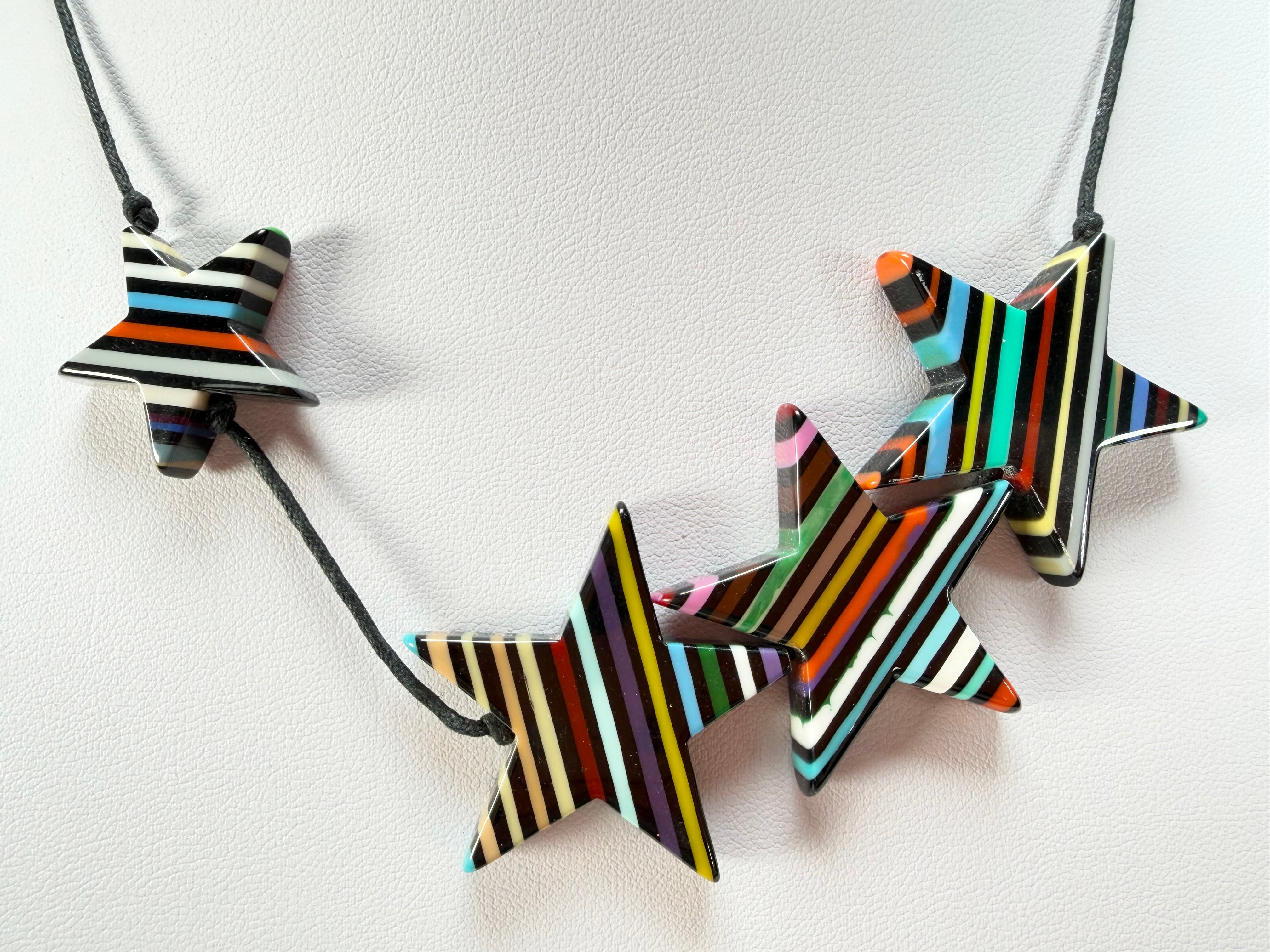 Sobral - Pop Art Noite "4 Estrelas" Resin Necklace ( 004852 )
