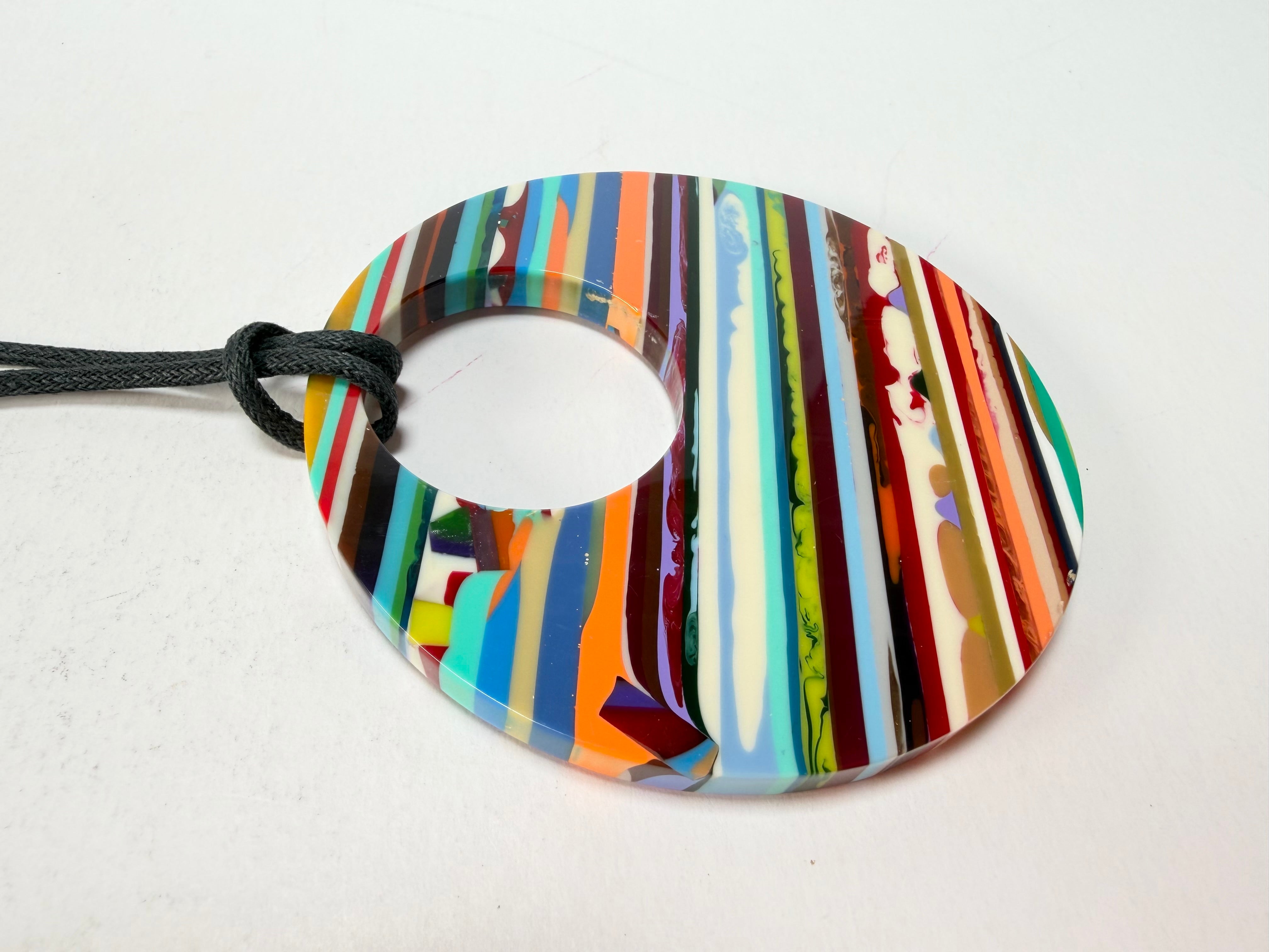 Sobral - Pop Art "Pollock Disc" Resin Necklace ( 004296 )
