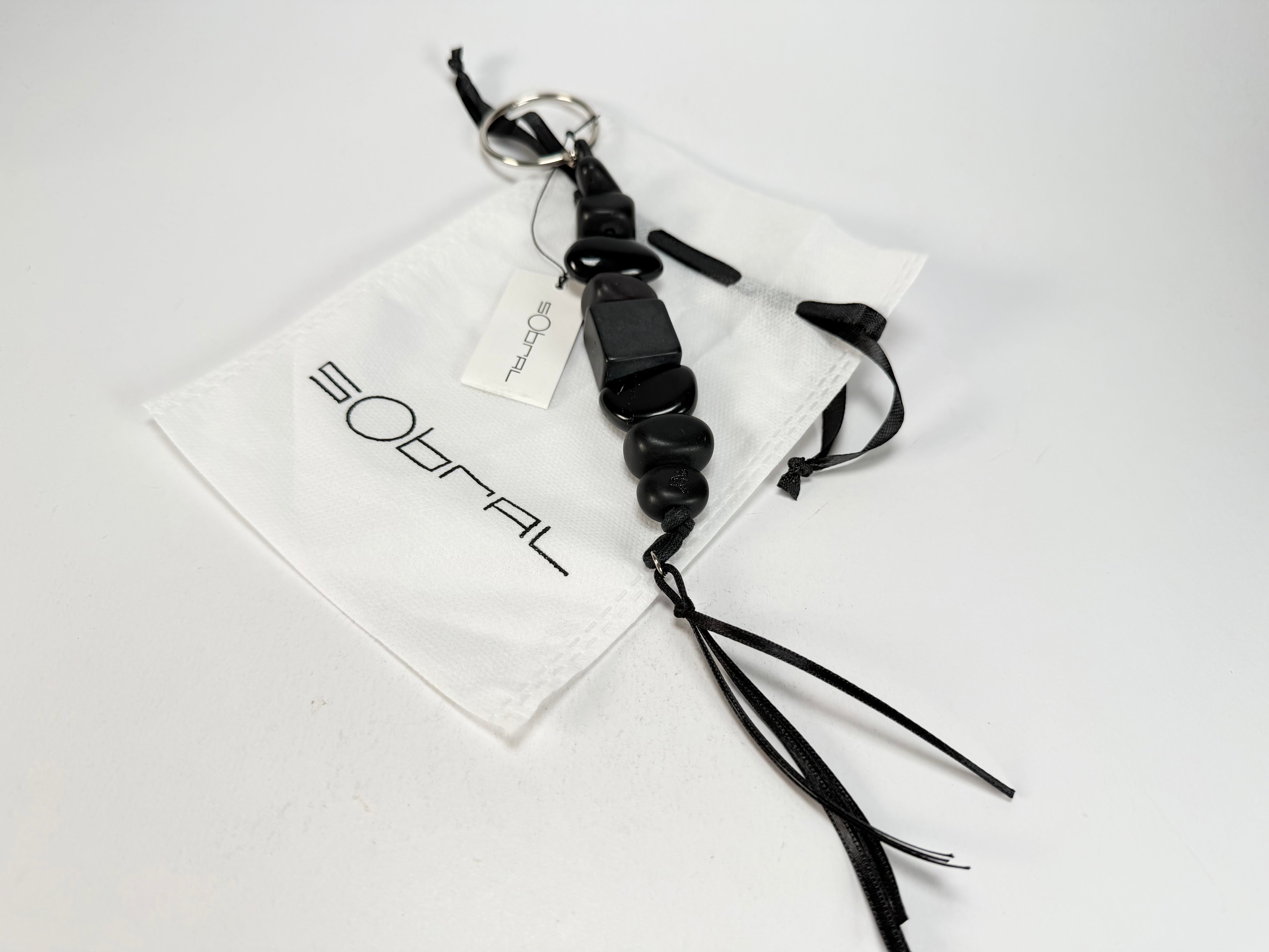 Sobral - Indiana "Preto" Black Resin Key Ring / Key Chain ( 000179 )
