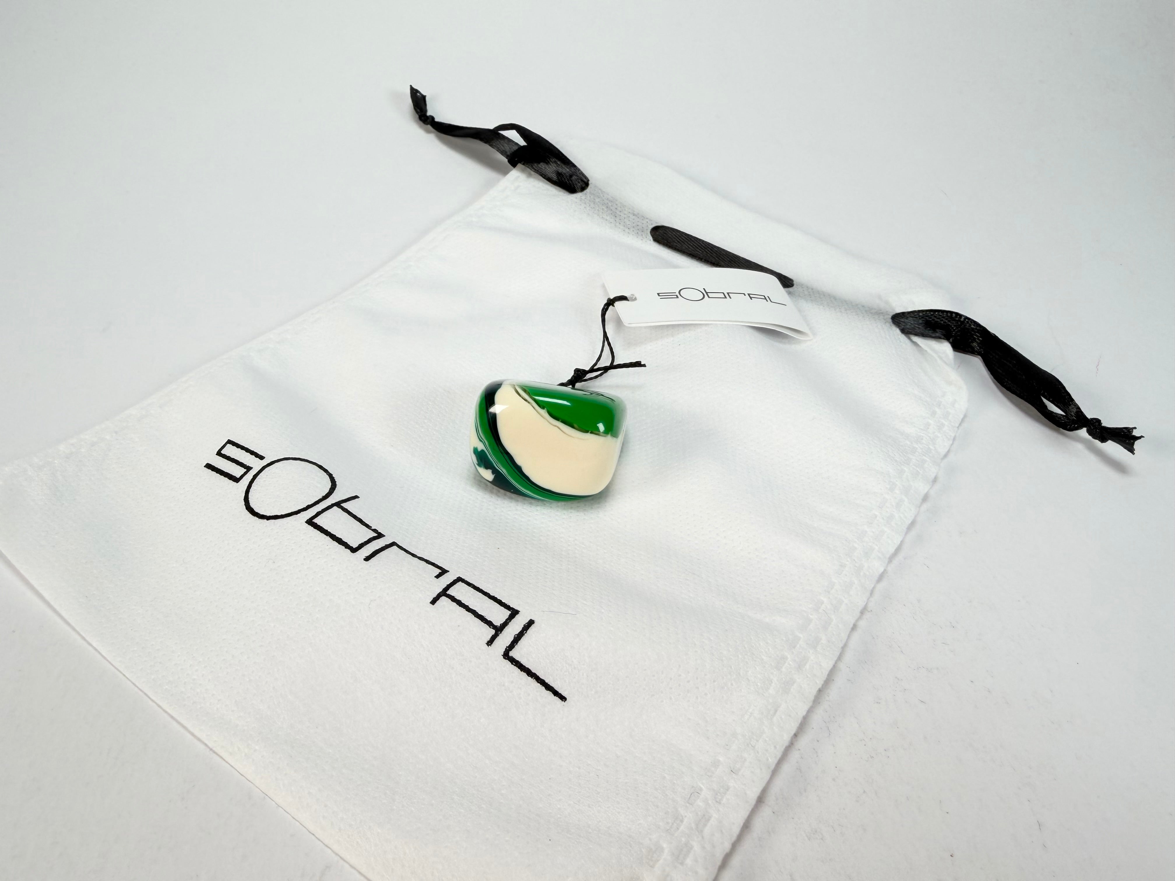 Sobral - Onda Verde "Wave" Green Resin Ring ( 005325 ) - Size UK N / US 7