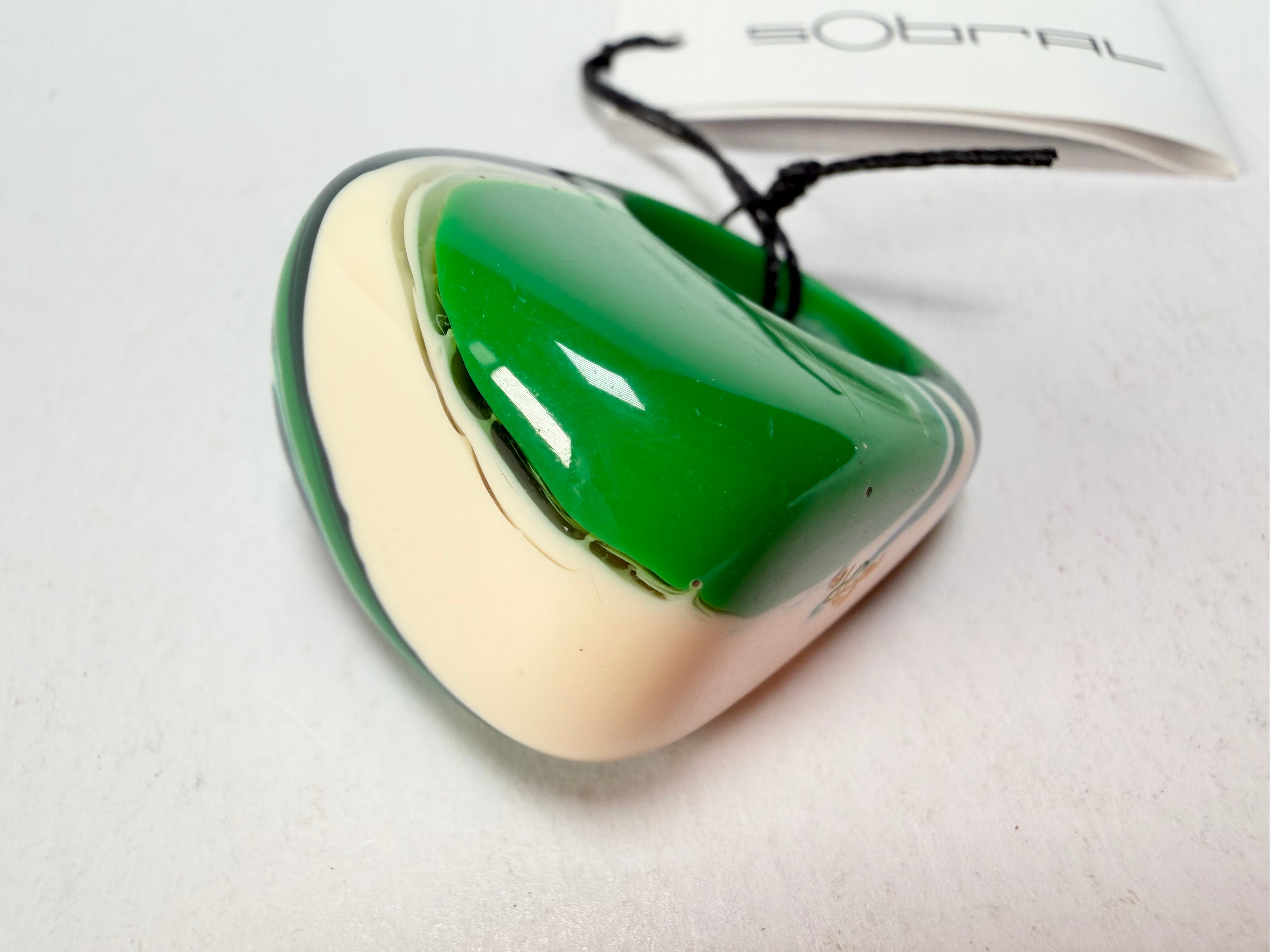 Sobral - Onda Verde "Wave" Green Resin Ring ( 005325 ) - Size UK N / US 7