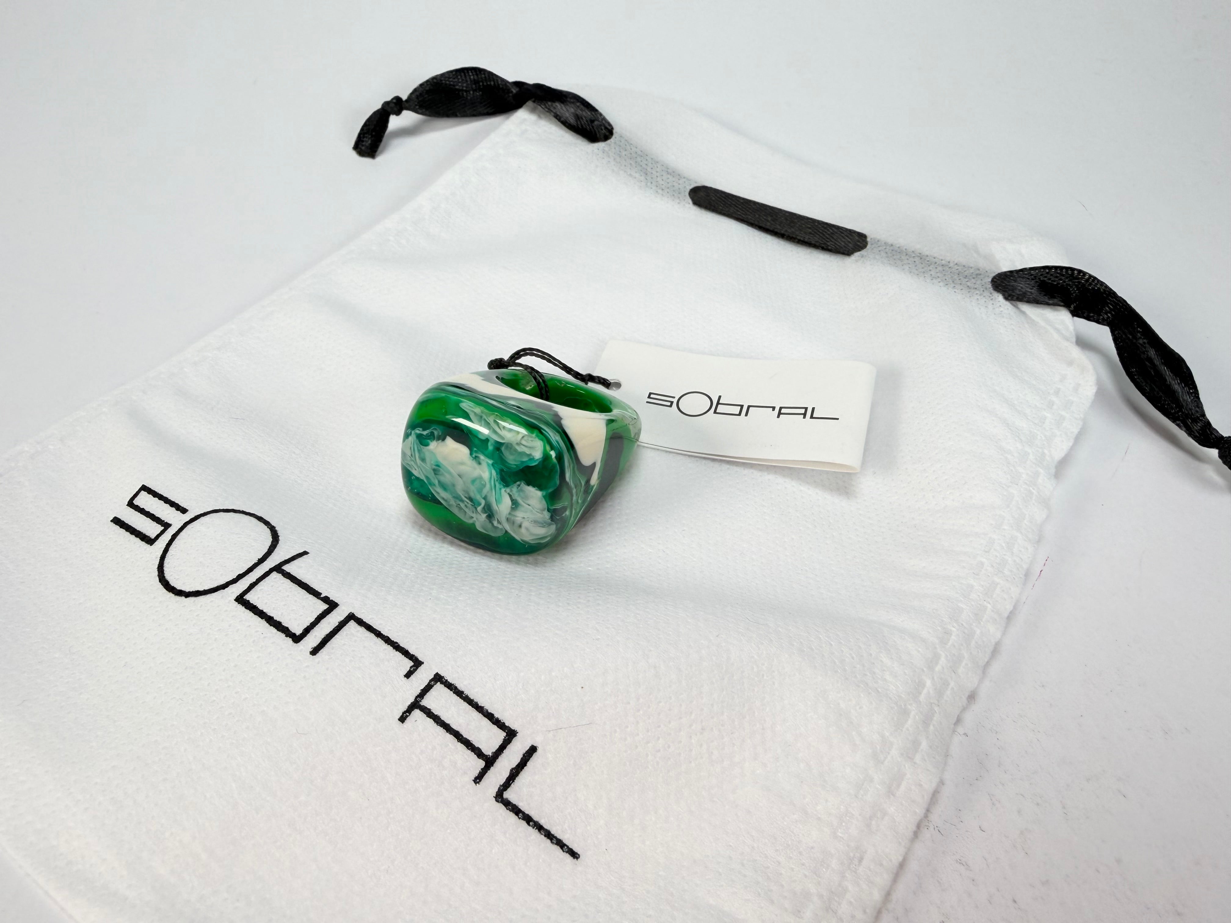 Sobral - Onda Verde "Wave" Green Resin Ring ( 005325 ) - Size UK P / US 8