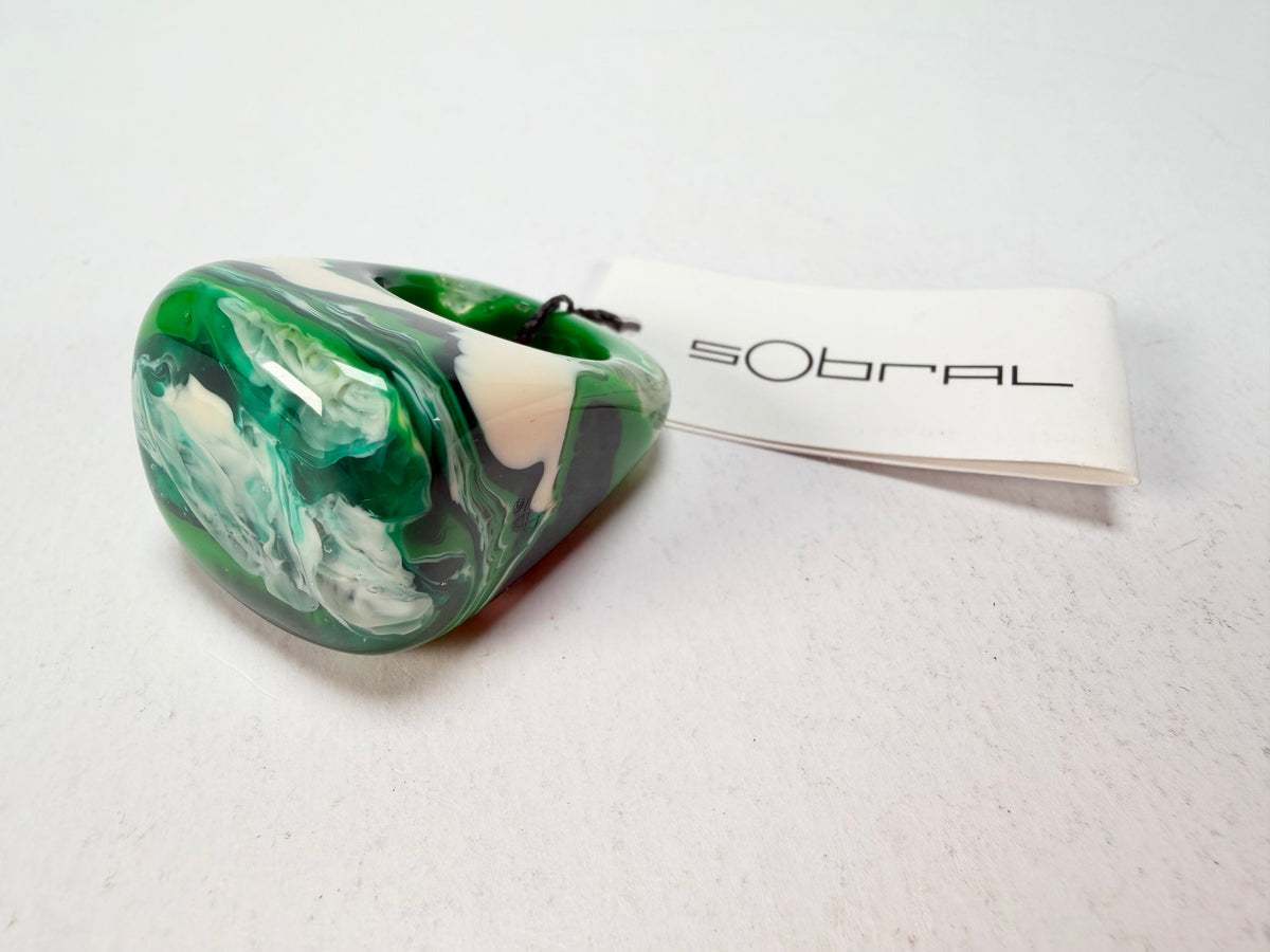 Sobral - Onda Verde "Wave" Green Resin Ring ( 005325 ) - Size UK P / US 8