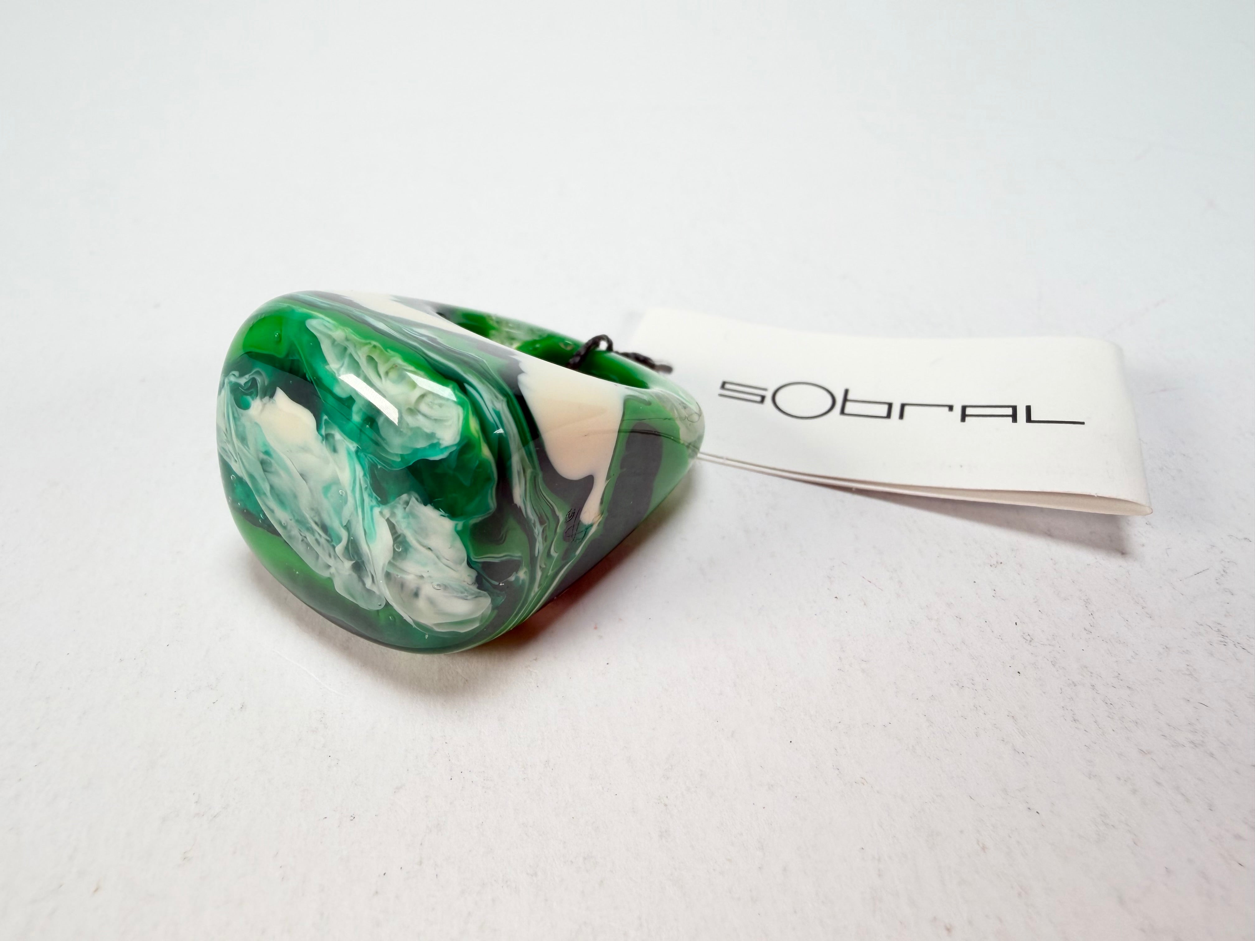 Sobral - Onda Verde "Wave" Green Resin Ring ( 005325 ) - Size UK P / US 8