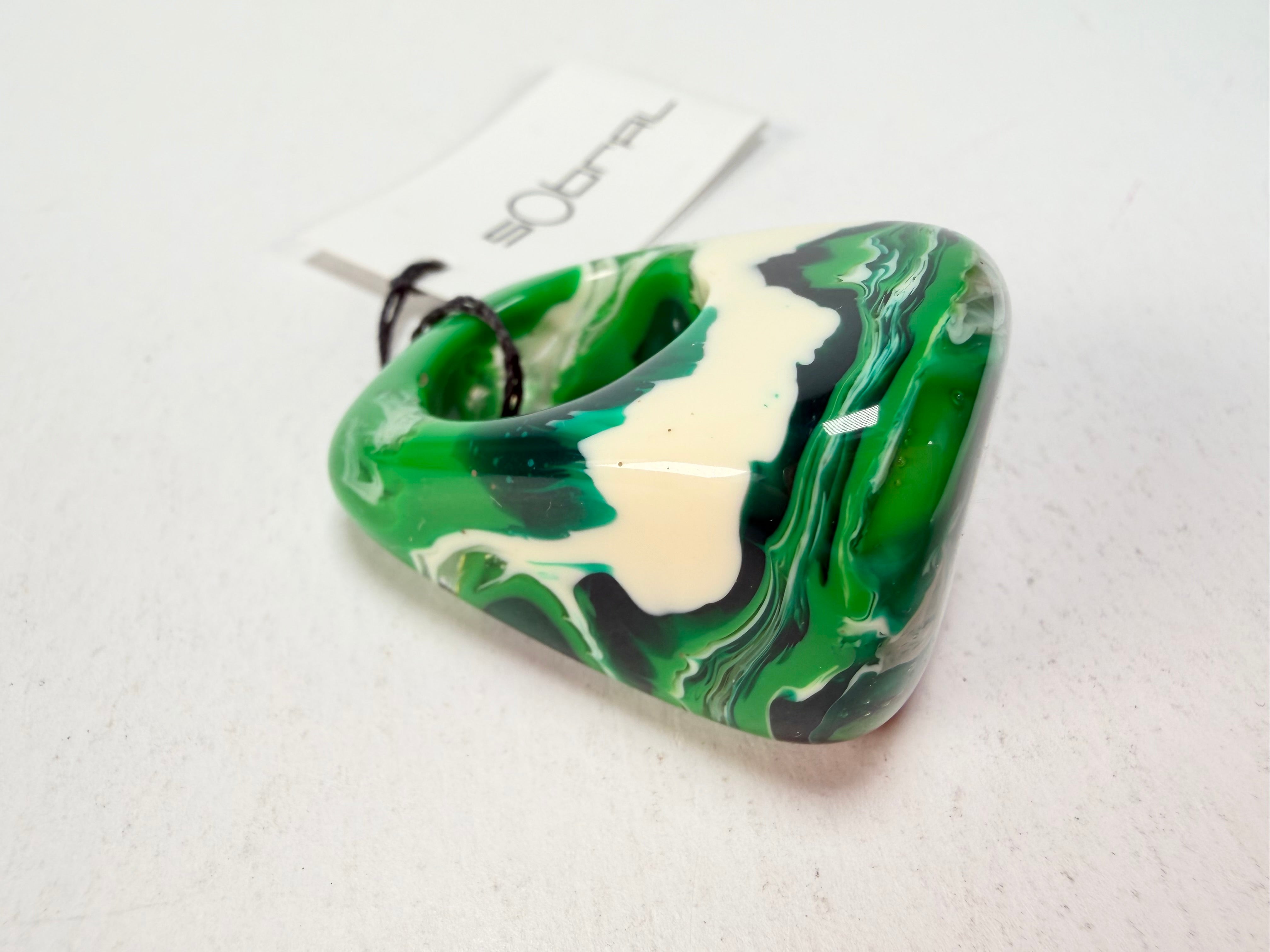 Sobral - Onda Verde "Wave" Green Resin Ring ( 005325 ) - Size UK P / US 8