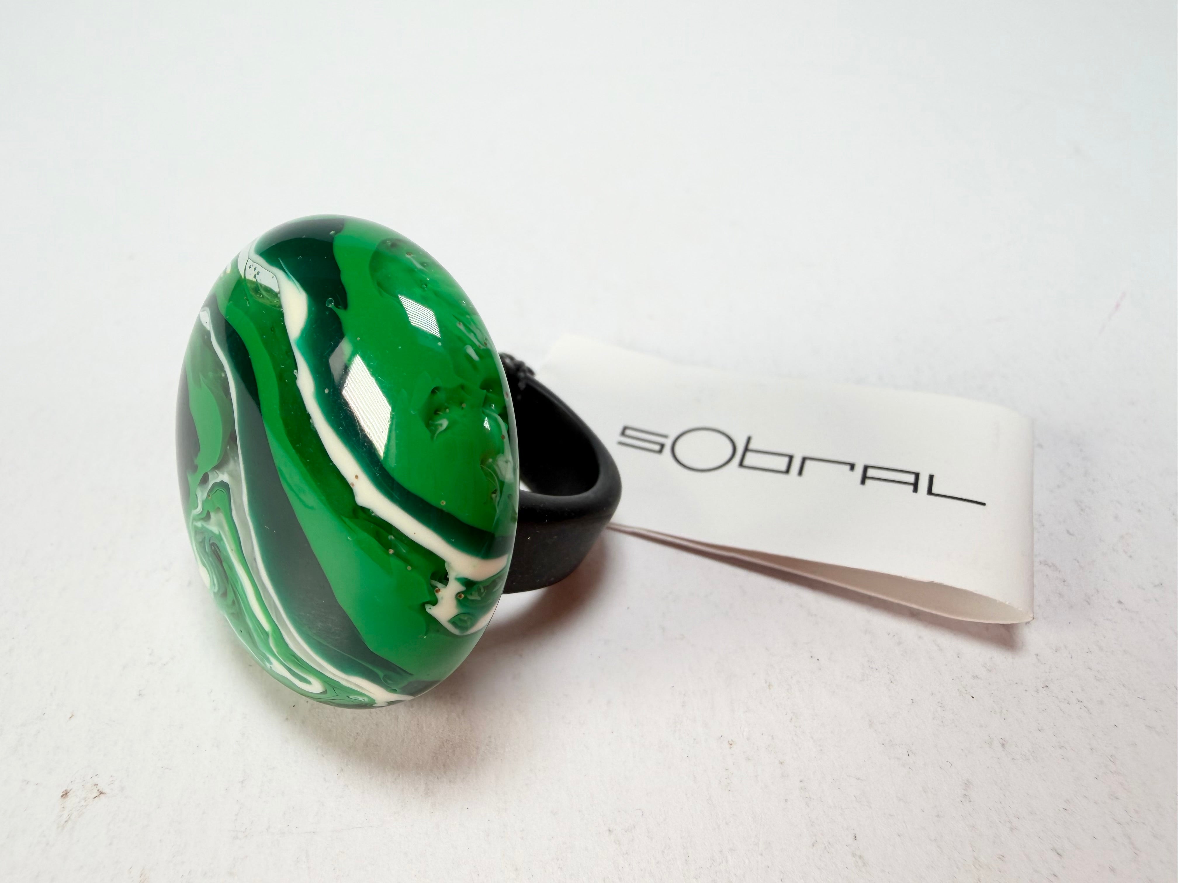 Sobral - Onda Verde "Onda Circle" Green Resin Ring ( 005324 ) - Size UK S / US 9