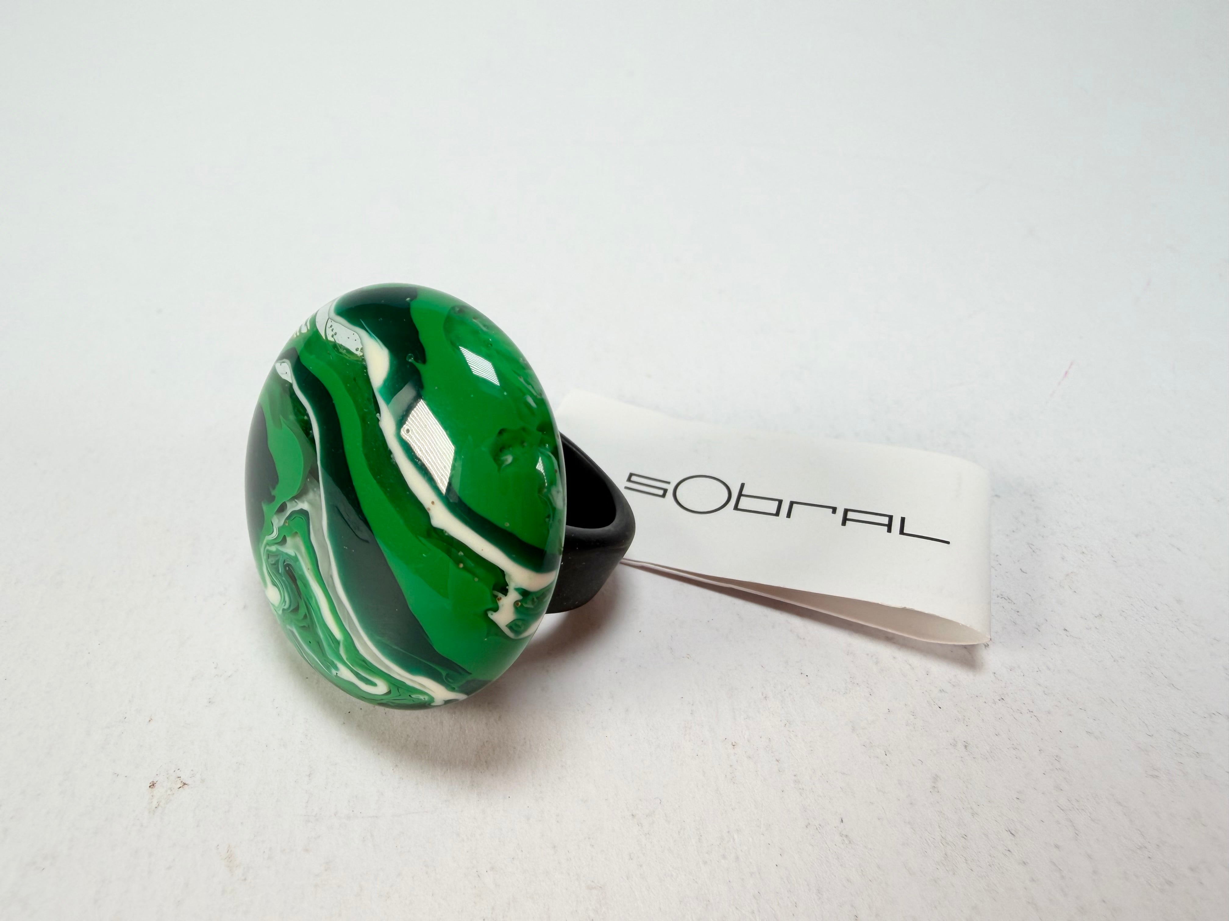 Sobral - Onda Verde "Onda Circle" Green Resin Ring ( 005324 ) - Size UK S / US 9
