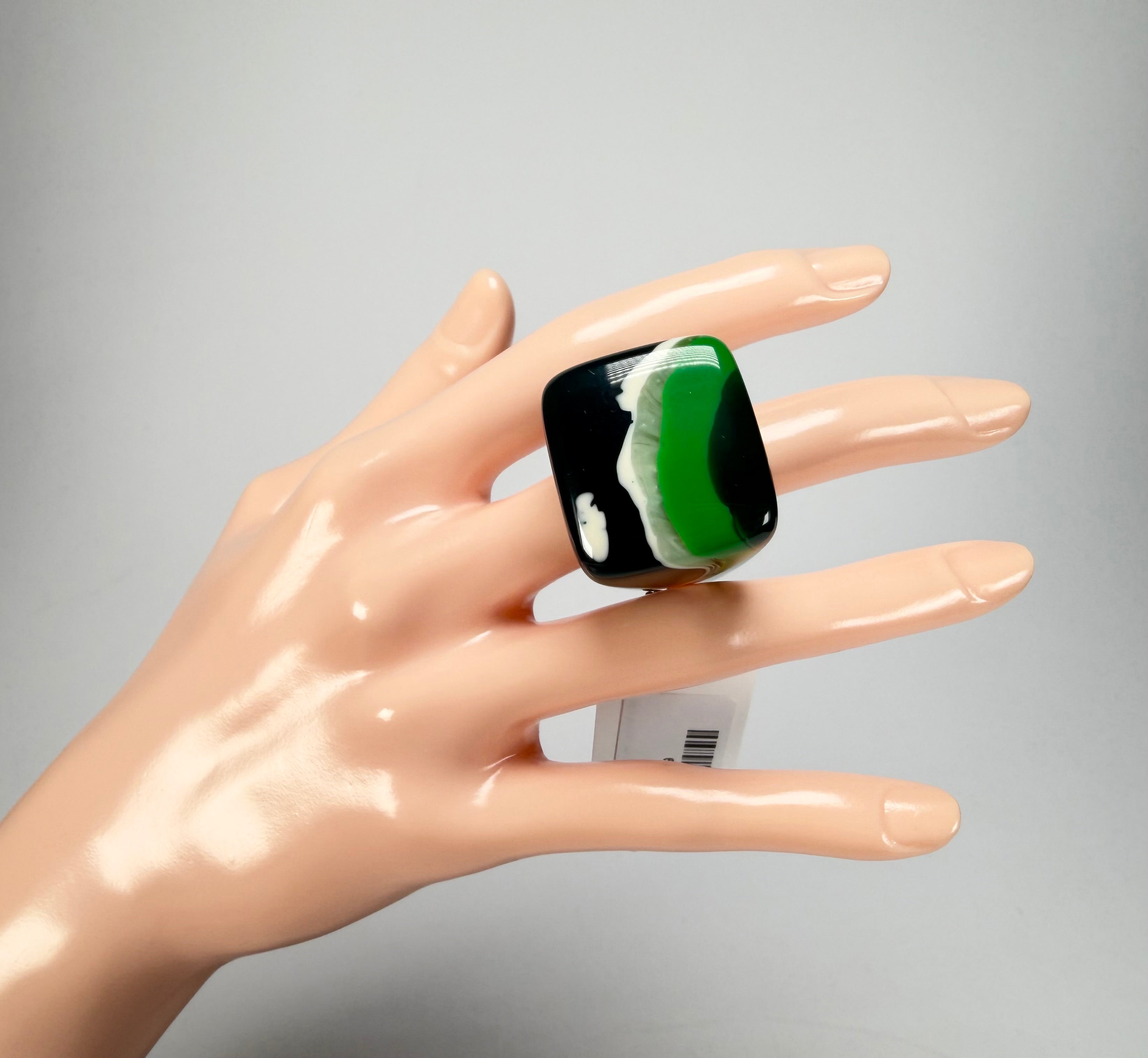 Sobral - Onda Verde "Wave" Green Resin Ring ( 005325 ) - Size UK R / US 8.5