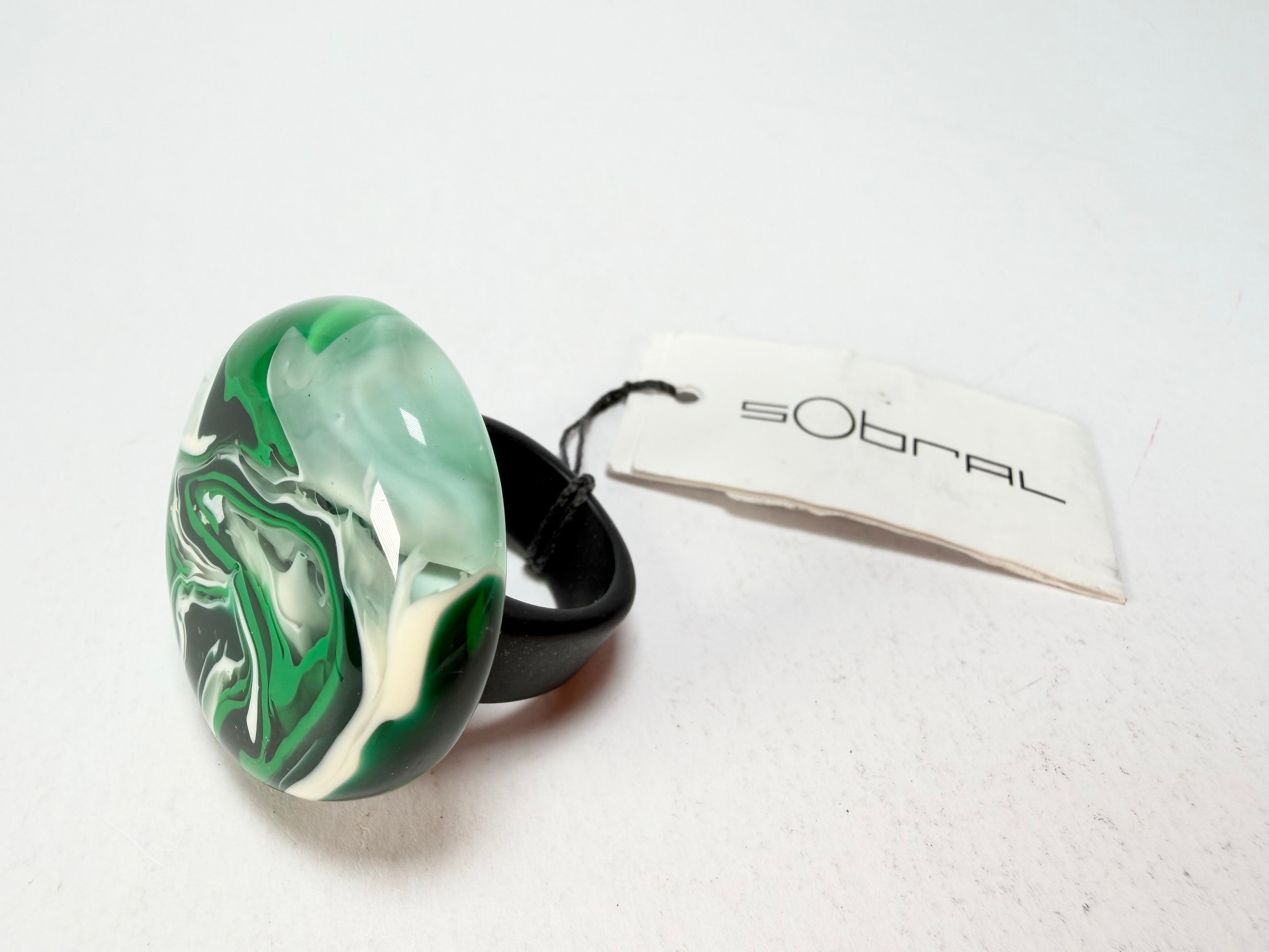 Sobral - Onda Verde "Onda Circle" Green Resin Ring ( 005324 ) - Size UK V / US 10.5