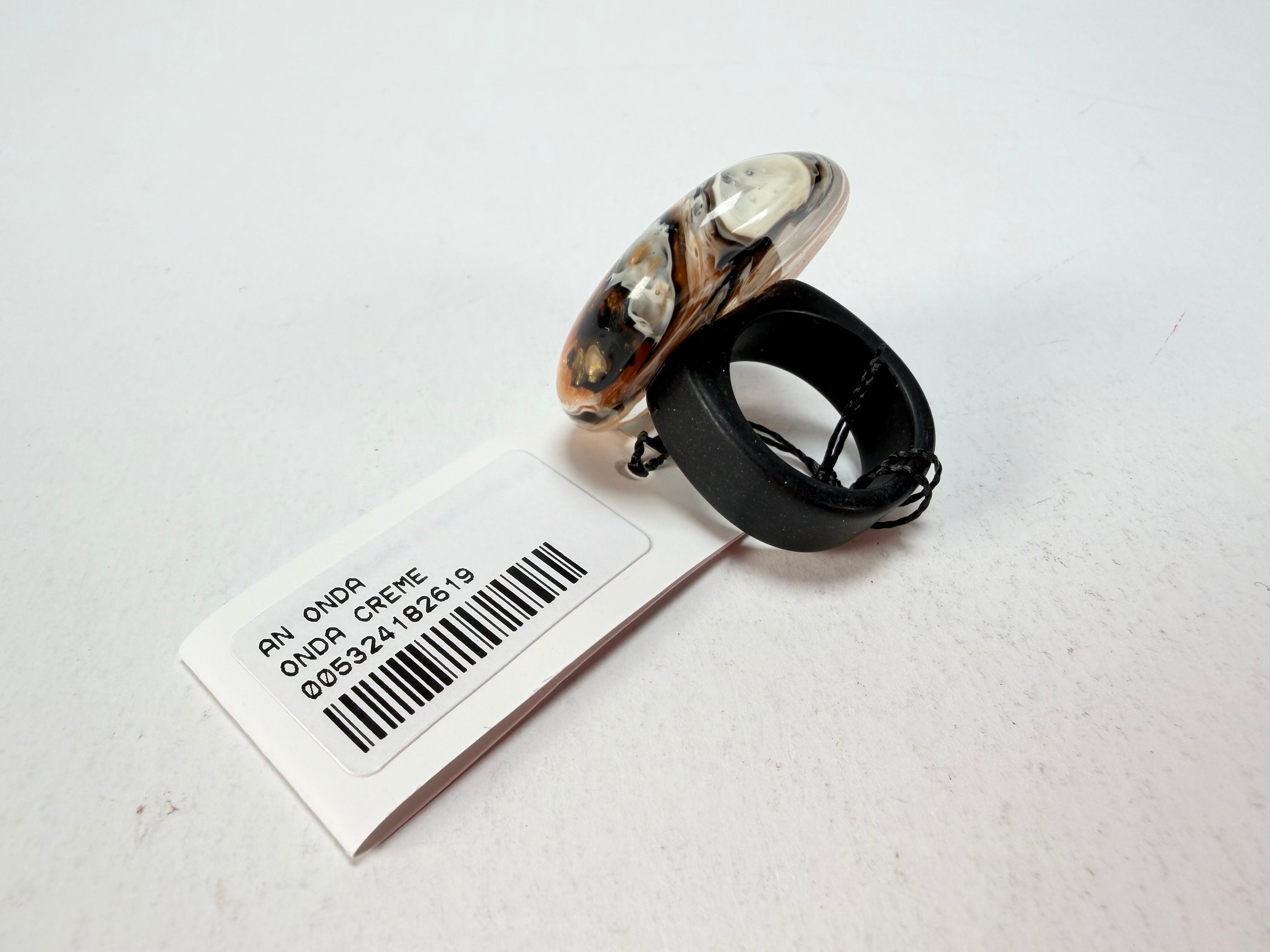 Sobral - Carmelo "Onda Circle" Resin Ring ( 005324 ) - Size UK S / US 9