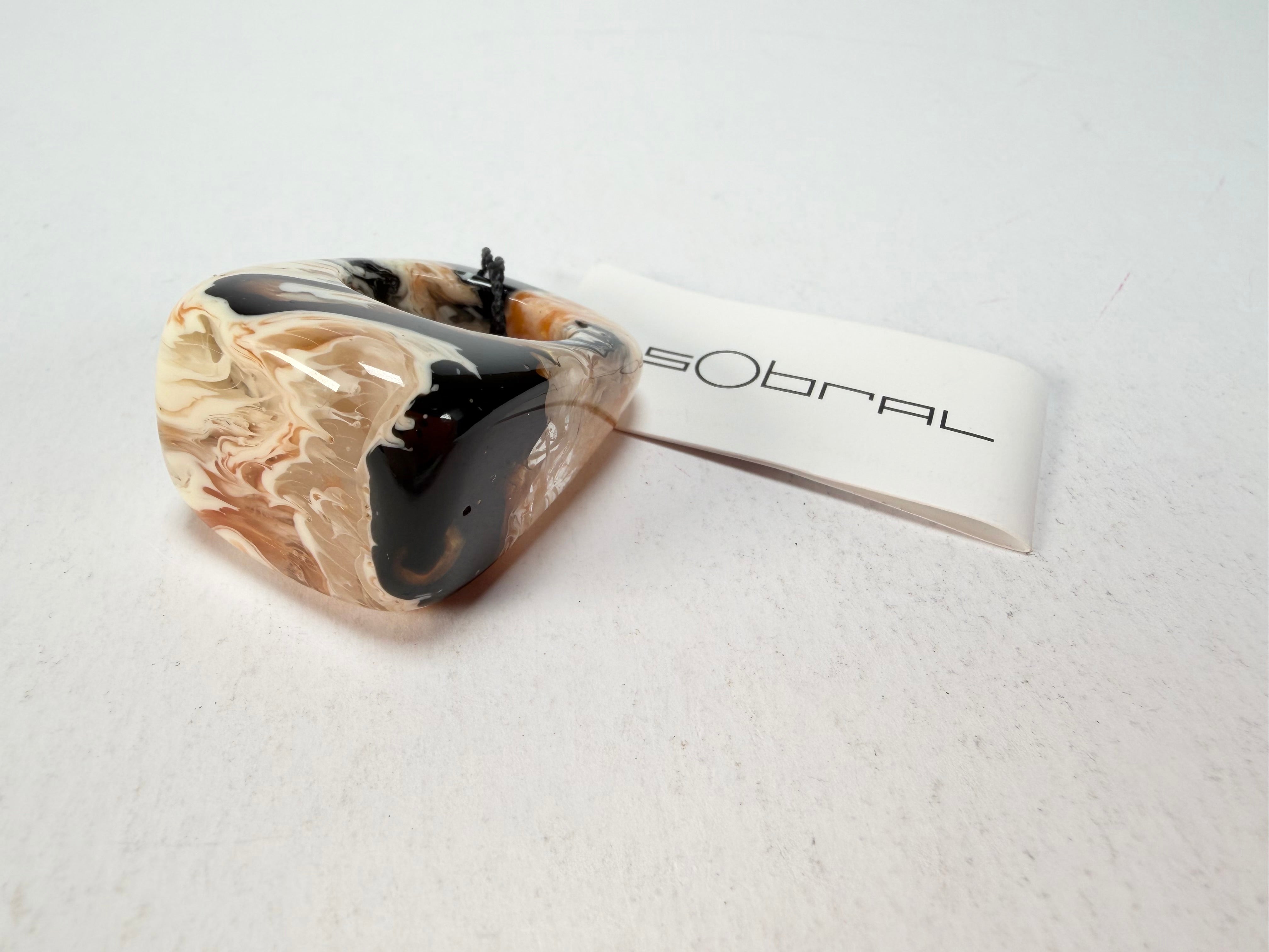 Sobral - Carmelo "Wave" Resin Ring ( 005325 ) - Size UK R / US 9