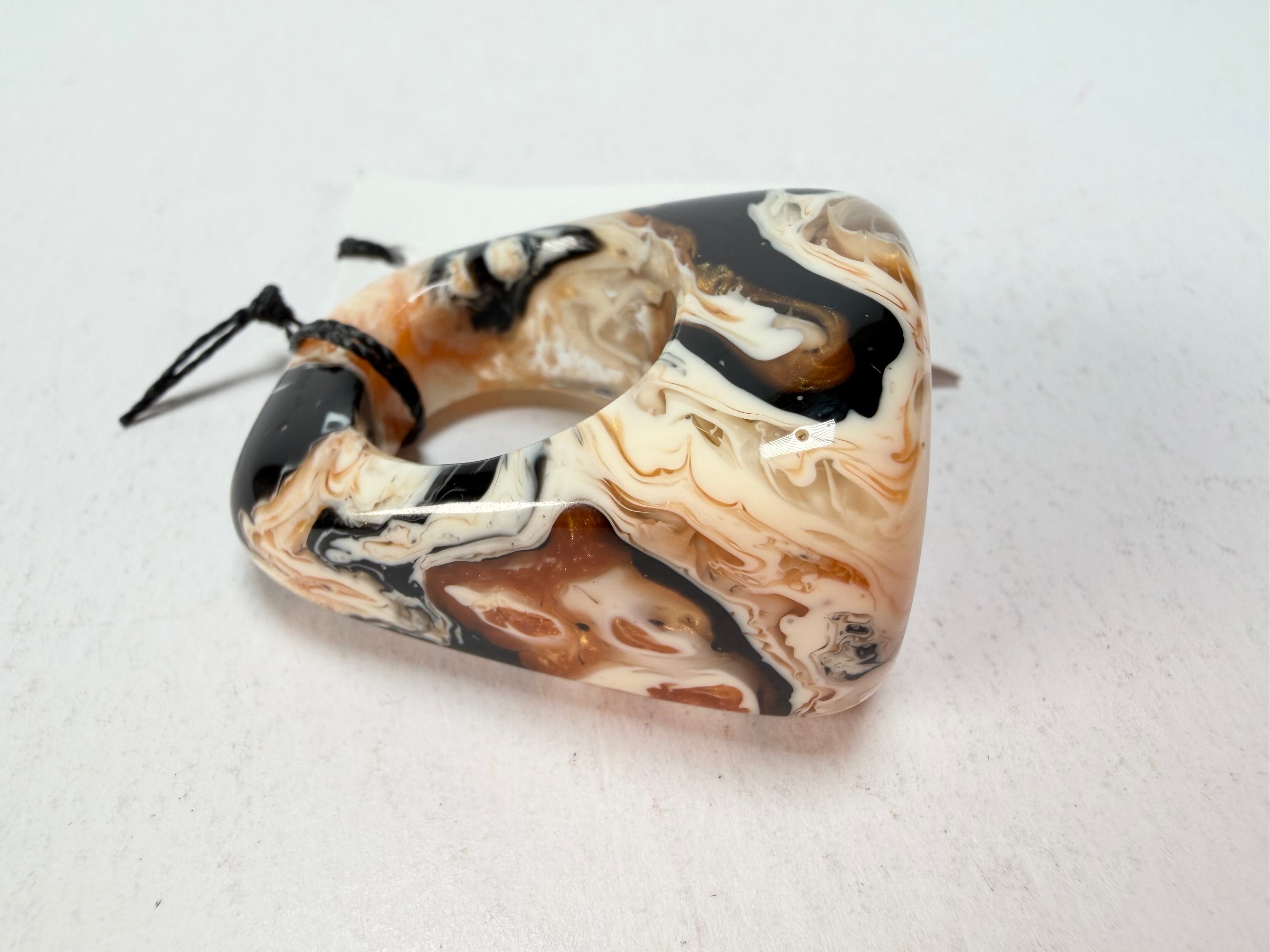 Sobral - Carmelo "Wave" Resin Ring ( 005325 ) - Size UK R / US 9
