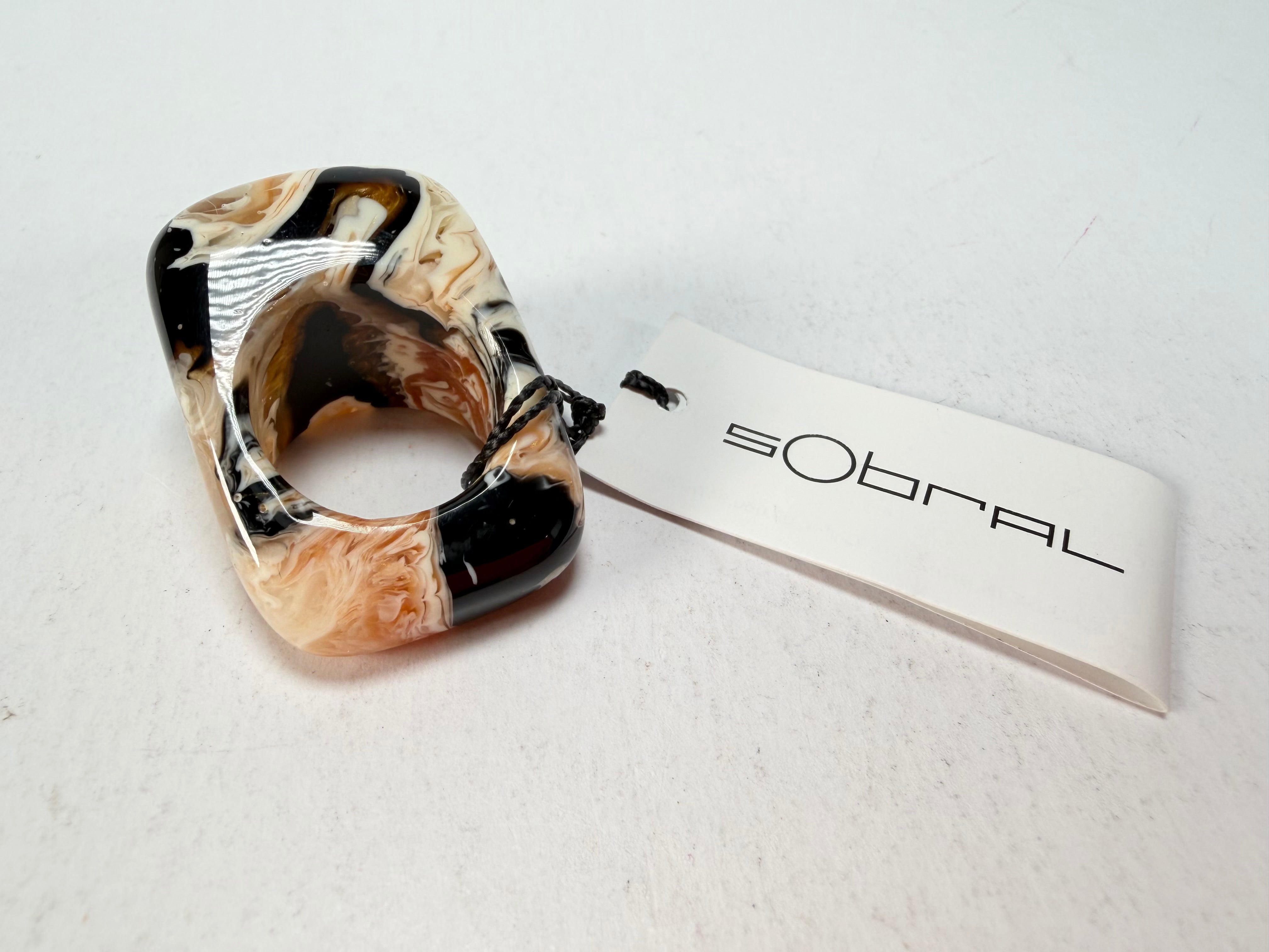 Sobral - Carmelo "Wave" Resin Ring ( 005325 ) - Size UK R / US 9