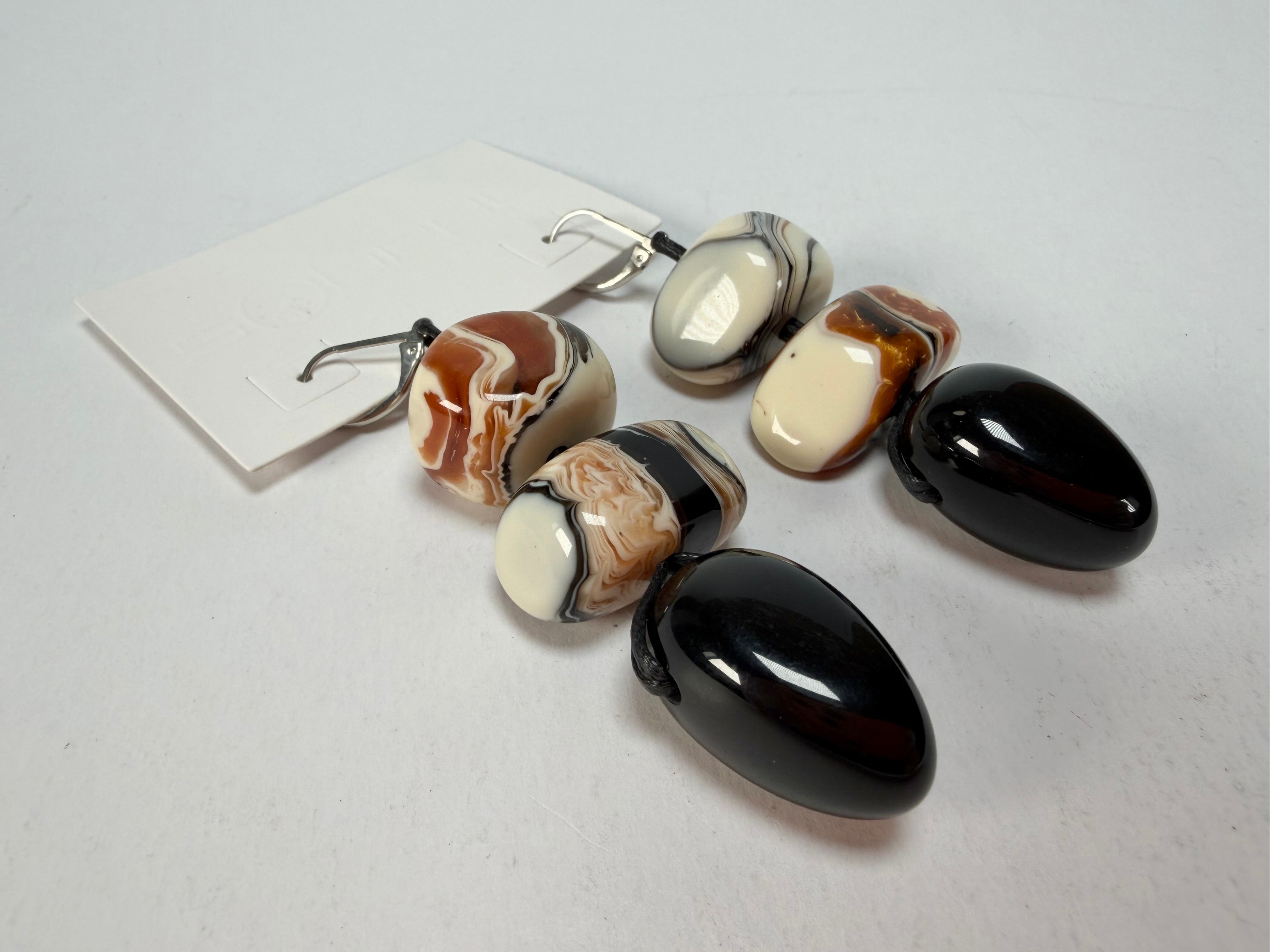 Sobral - Carmelo & Black "Triple Stack" Studio Creation Resin Earrings ( 000000 )