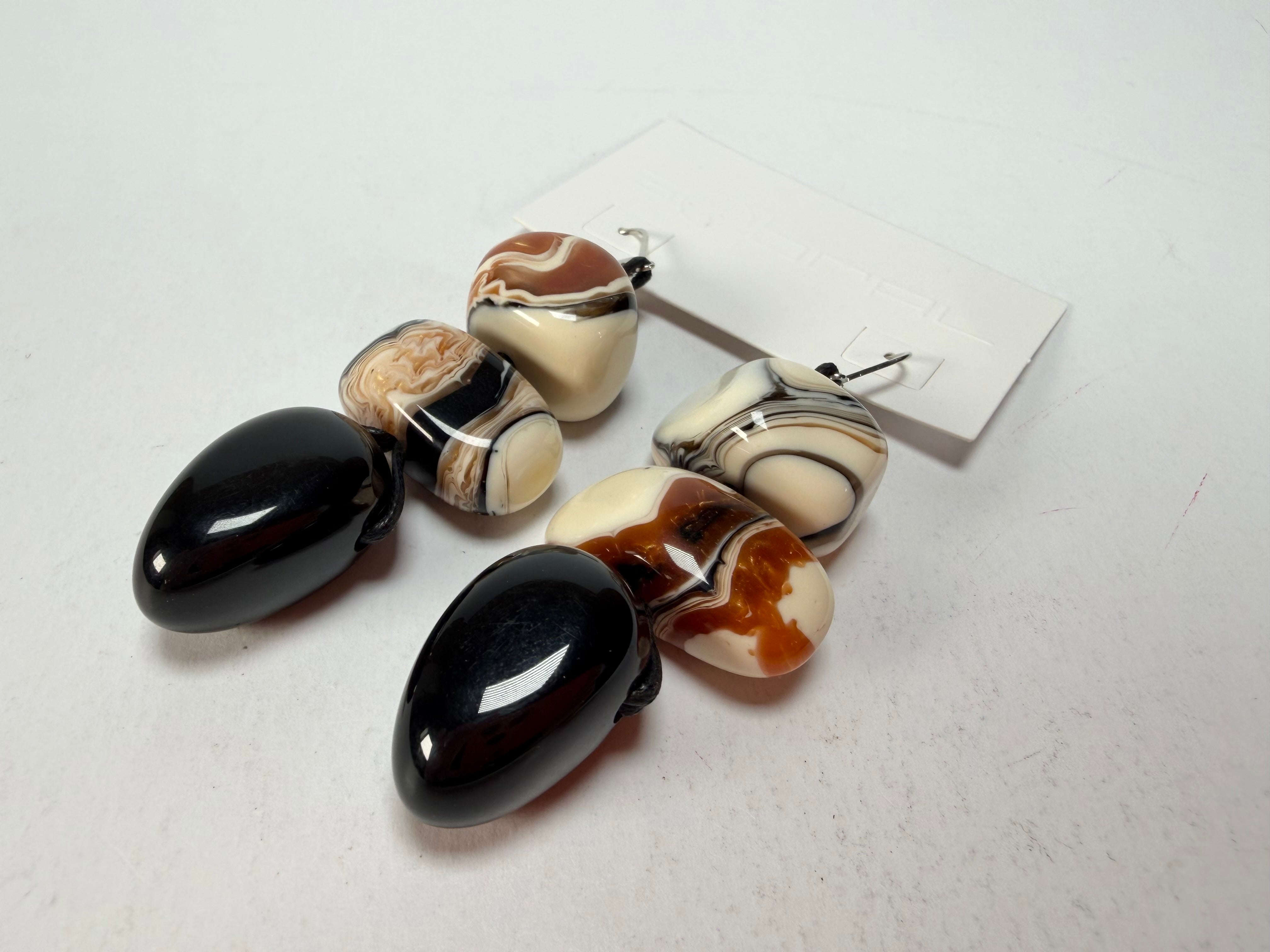 Sobral - Carmelo & Black "Triple Stack" Studio Creation Resin Earrings ( 000000 )